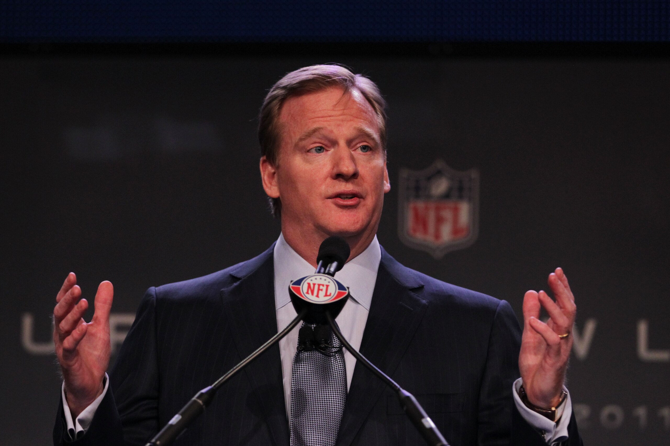 DALLAS, TX - FEBRUARY 04: NFL commissioner Roger Goodell speaks during a press conference at the Super Bowl XLV media center on February 4, 2011 in Dallas, Texas. The Green Bay Packers will play the Pittsburgh Steelers in Super Bowl XLV on February 6, 20 DALLAS, TX - FEBRUARY 04: NFL commissioner Roger Goodell speaks during a press conference at the Super Bowl XLV media center on February 4, 2011 in Dallas, Texas. The Green Bay Packers will play the Pittsburgh Steelers in Super Bowl XLV on February 6, 20