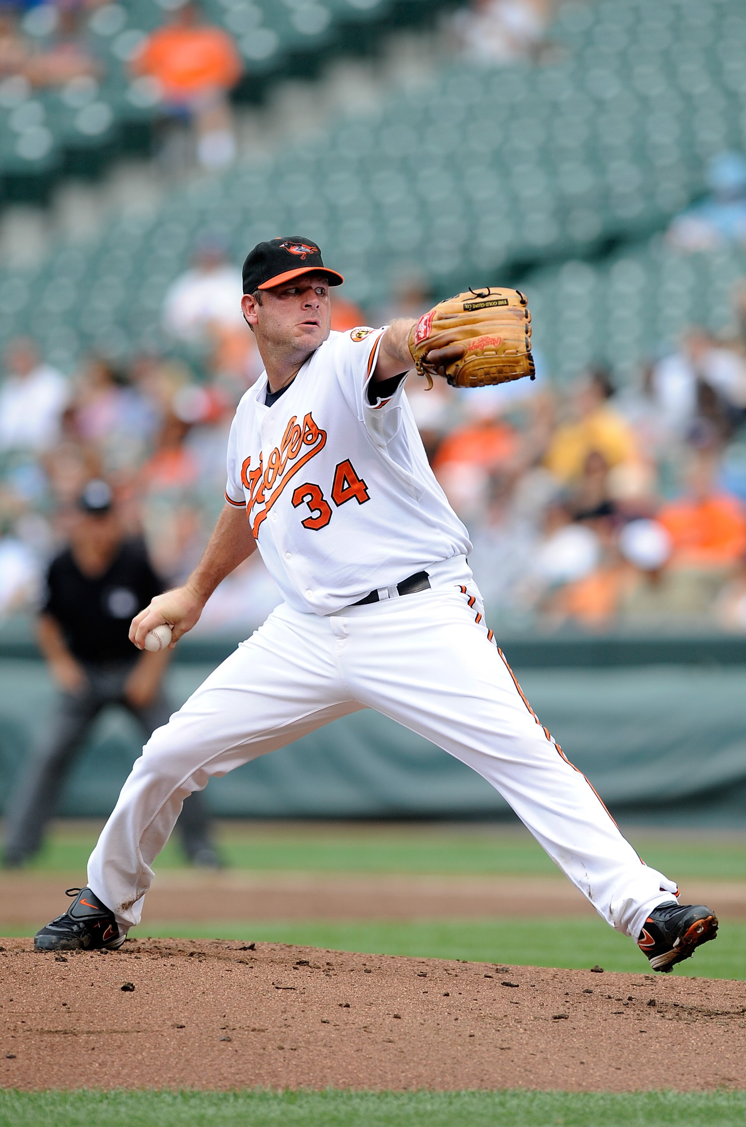 BALTIMORE - AUGUST 22: Kevin Millwood #34 of the Baltimore Orioles pitches against the Texas Rangers at Camden Yards on August 22, 2010 in Baltimore, Maryland. (Photo by Greg Fiume/Getty Images) BALTIMORE - AUGUST 22: Kevin Millwood #34 of the Baltimore Orioles pitches against the Texas Rangers at Camden Yards on August 22, 2010 in Baltimore, Maryland. (Photo by Greg Fiume/Getty Images)