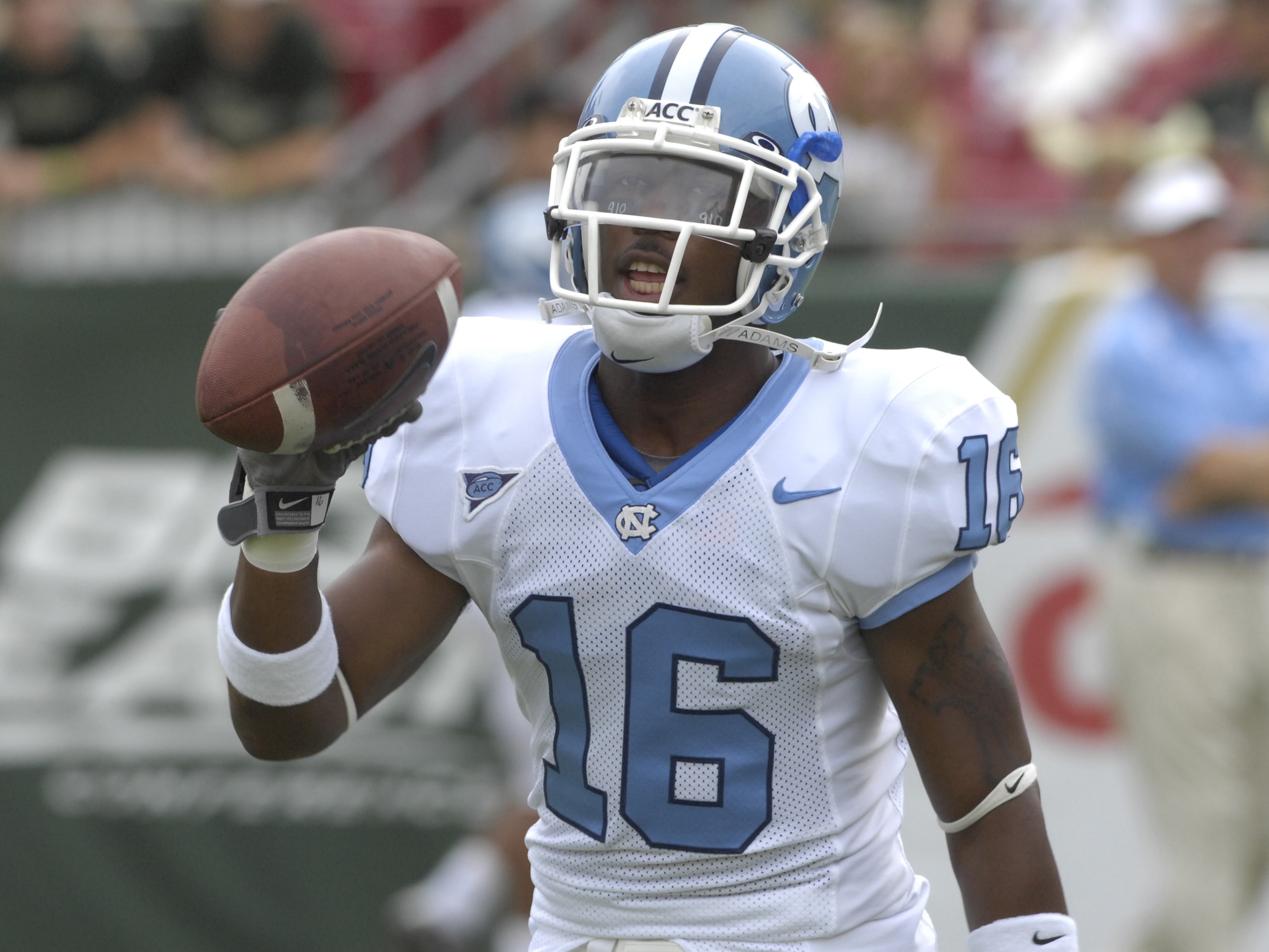 TAMPA, FL - SEPTEMBER 22: Cornerback Kendric Burney #16 of the North Carolina Tar Heels warms up before play against the University of South Florida Bulls at Raymond James Stadium on September 22, 2007 in Tampa, Florida.  USF  won 37-10.  (Photo by Al Mes