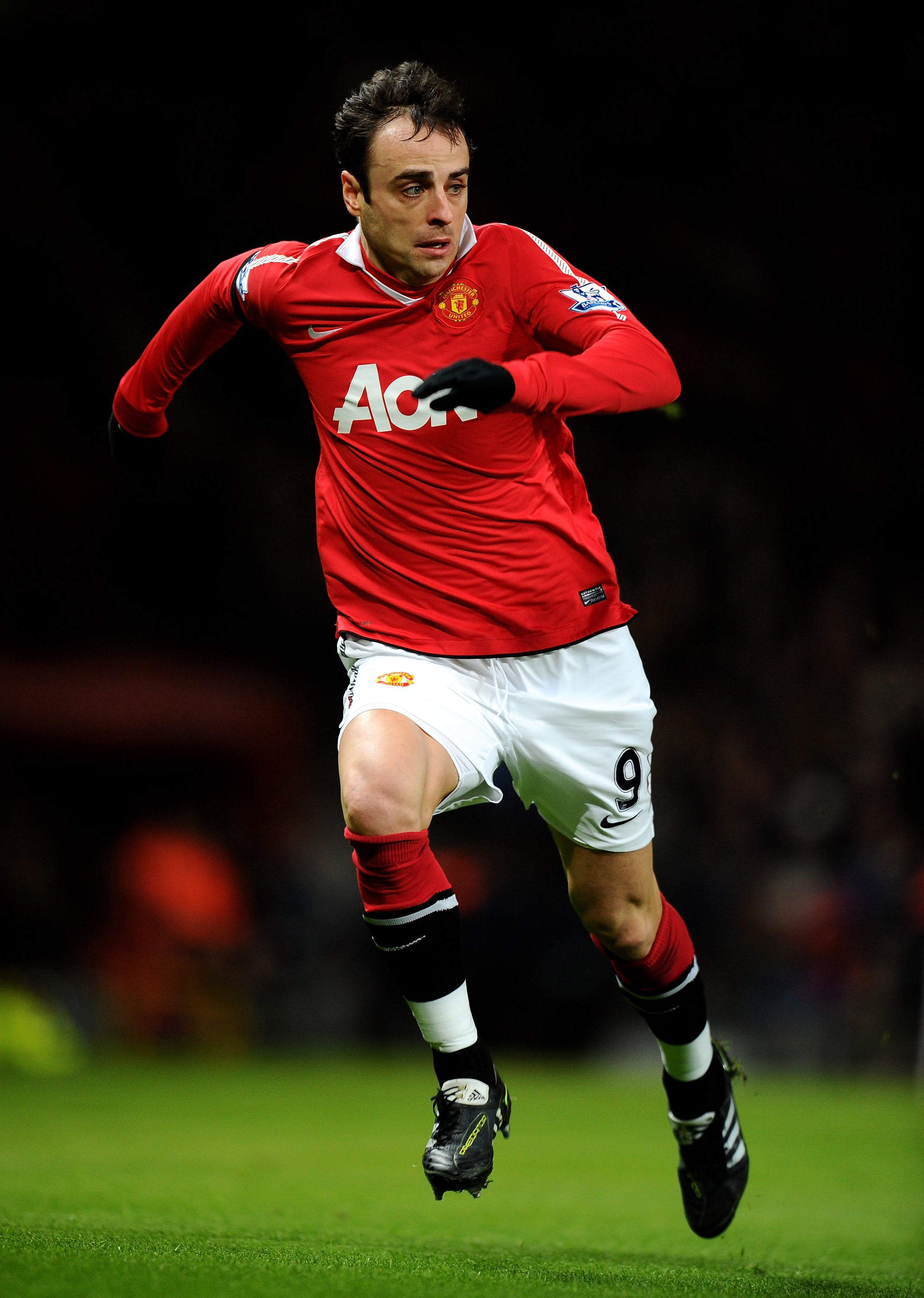 MANCHESTER, ENGLAND - FEBRUARY 01:  Dimitar Berbatov of Manchester United in action during the Barclays Premier League match between Manchester United and Aston Villa at Old Trafford on February 1, 2011 in Manchester, England. (Photo by Clive Brunskill/Ge