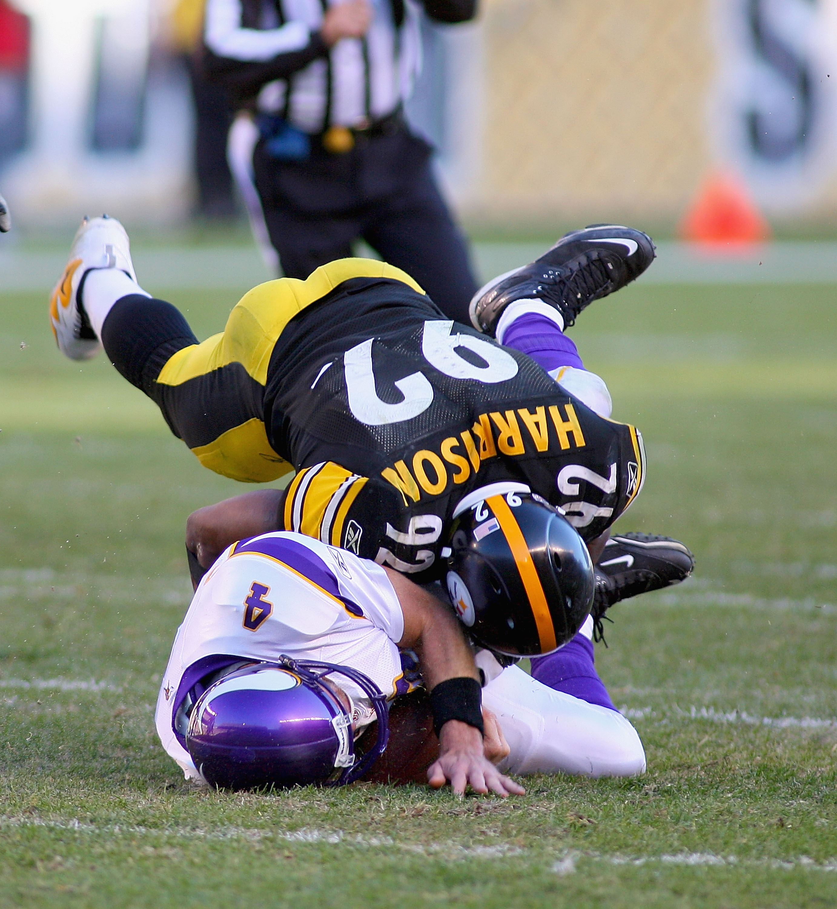 PITTSBURGH - OCTOBER 25:  Brett Favre #4  of the Minnesota Vikings is sacked on the last play of the game by James Harrison #92  of the Pittsburgh Steelers at Heinz Field on October 25, 2009 in Pittsburgh, Pennsylvania. Pittsburgh won 27-17. (Photo by Ric
