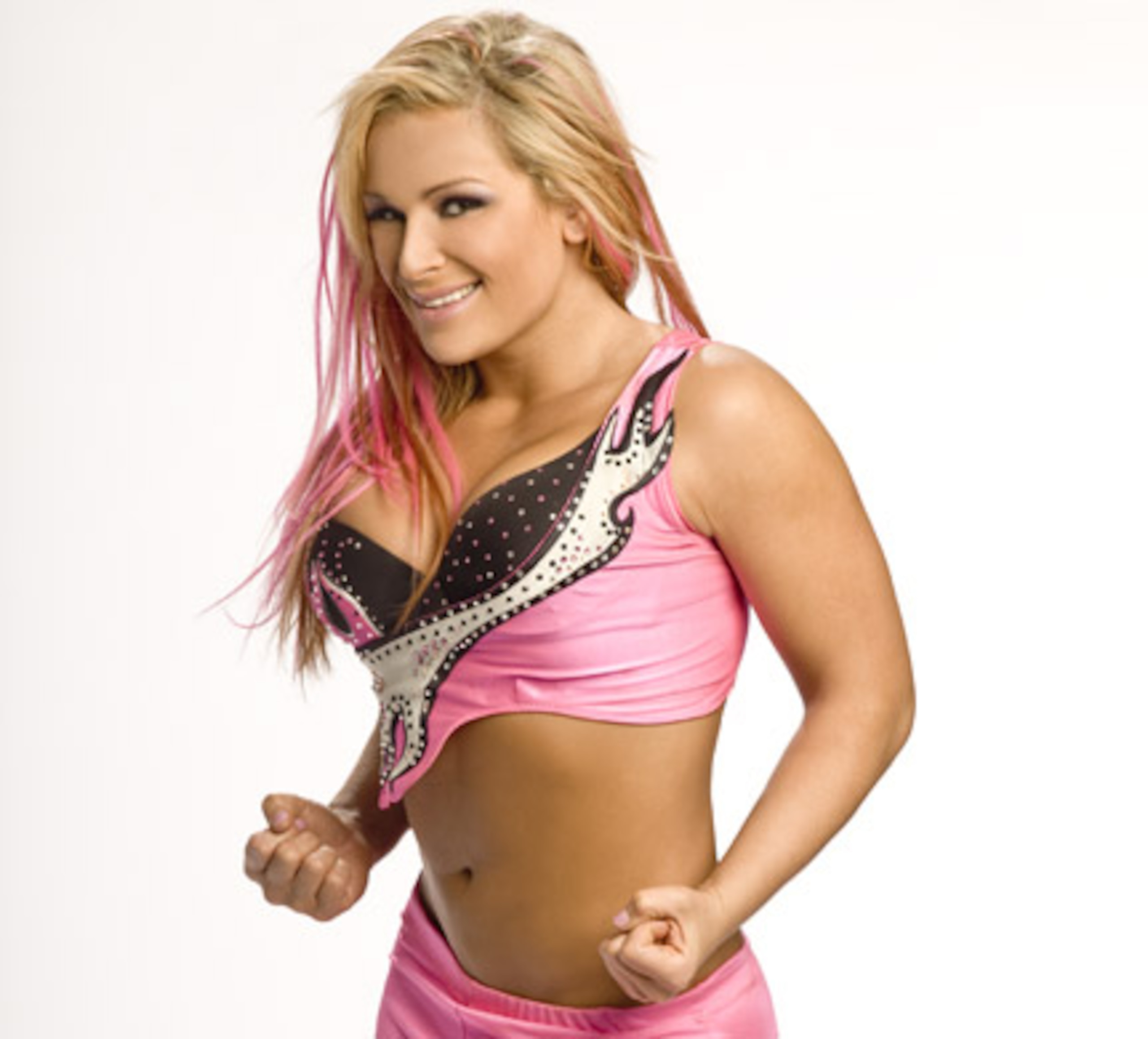 Natalya will win and let's hope Lay-Cool breaks up.