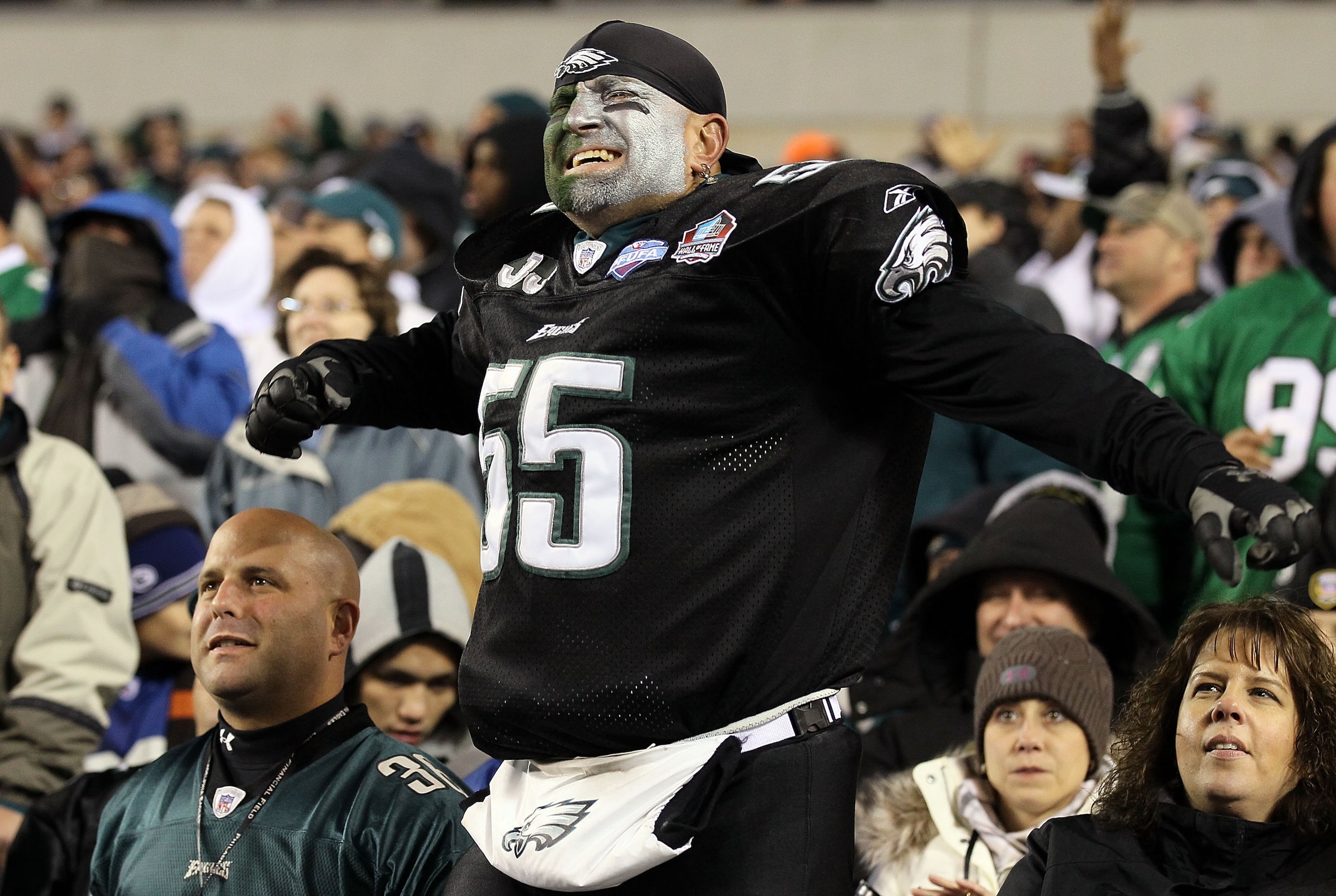 PHILADELPHIA - NOVEMBER 07: A fan of the Philadelphia Eagles cheers against the Indianapolis Colts on November 7, 2010 at Lincoln Financial Field in Philadelphia, Pennsylvania. The Eagles defeated the Colts 26-24. (Photo by Jim McIsaac/Getty Images) PHILADELPHIA - NOVEMBER 07: A fan of the Philadelphia Eagles cheers against the Indianapolis Colts on November 7, 2010 at Lincoln Financial Field in Philadelphia, Pennsylvania. The Eagles defeated the Colts 26-24. (Photo by Jim McIsaac/Getty Images)
