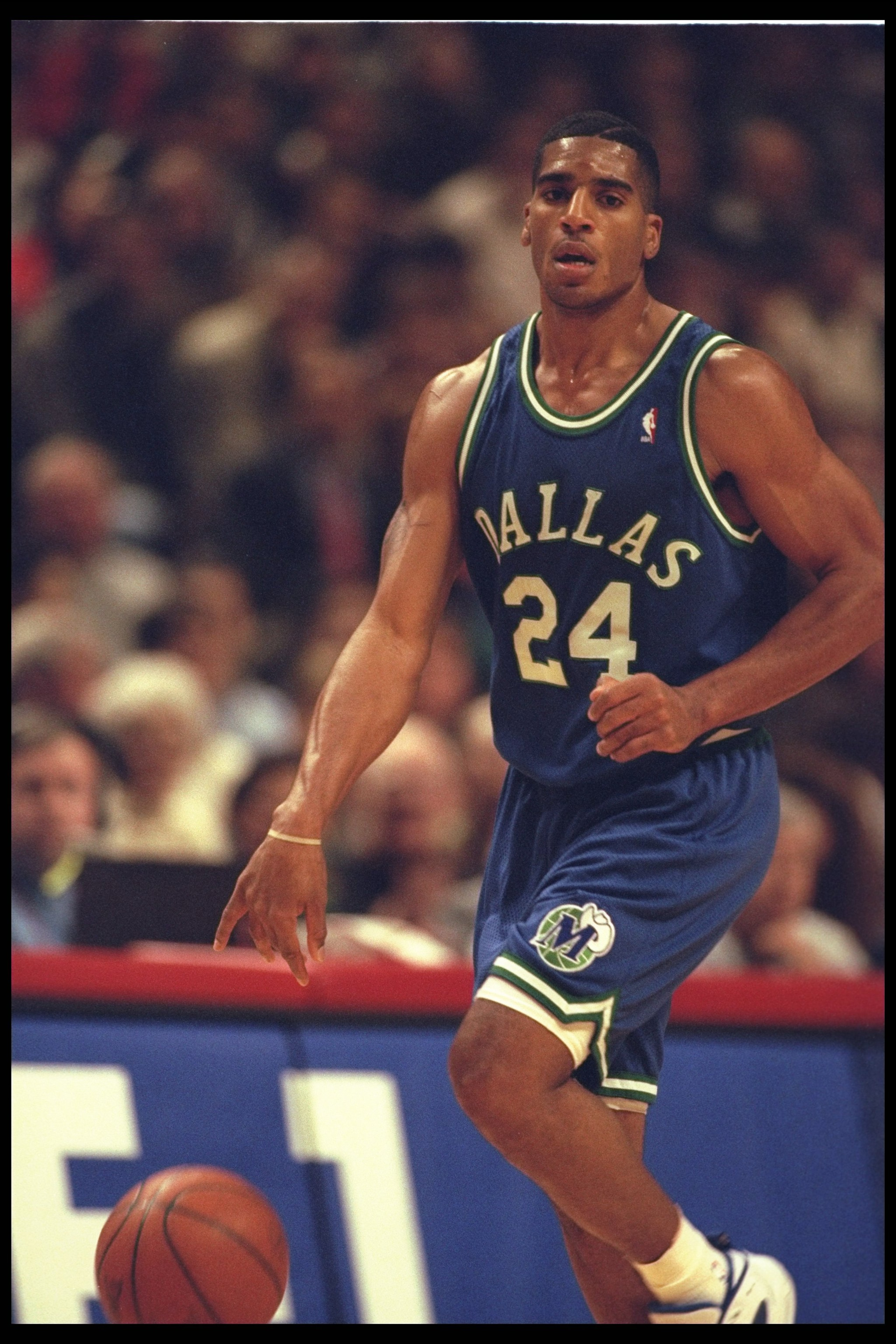 19 Dec 1995:  Guard Jim Jackson of the Dallas Mavericks moves down the court against the Chicago Bulls during a game played at the United Center in Chicago, Illinois.  The Bulls won the game, 114-101. Mandatory Credit: Jonathan Daniel  /Allsport