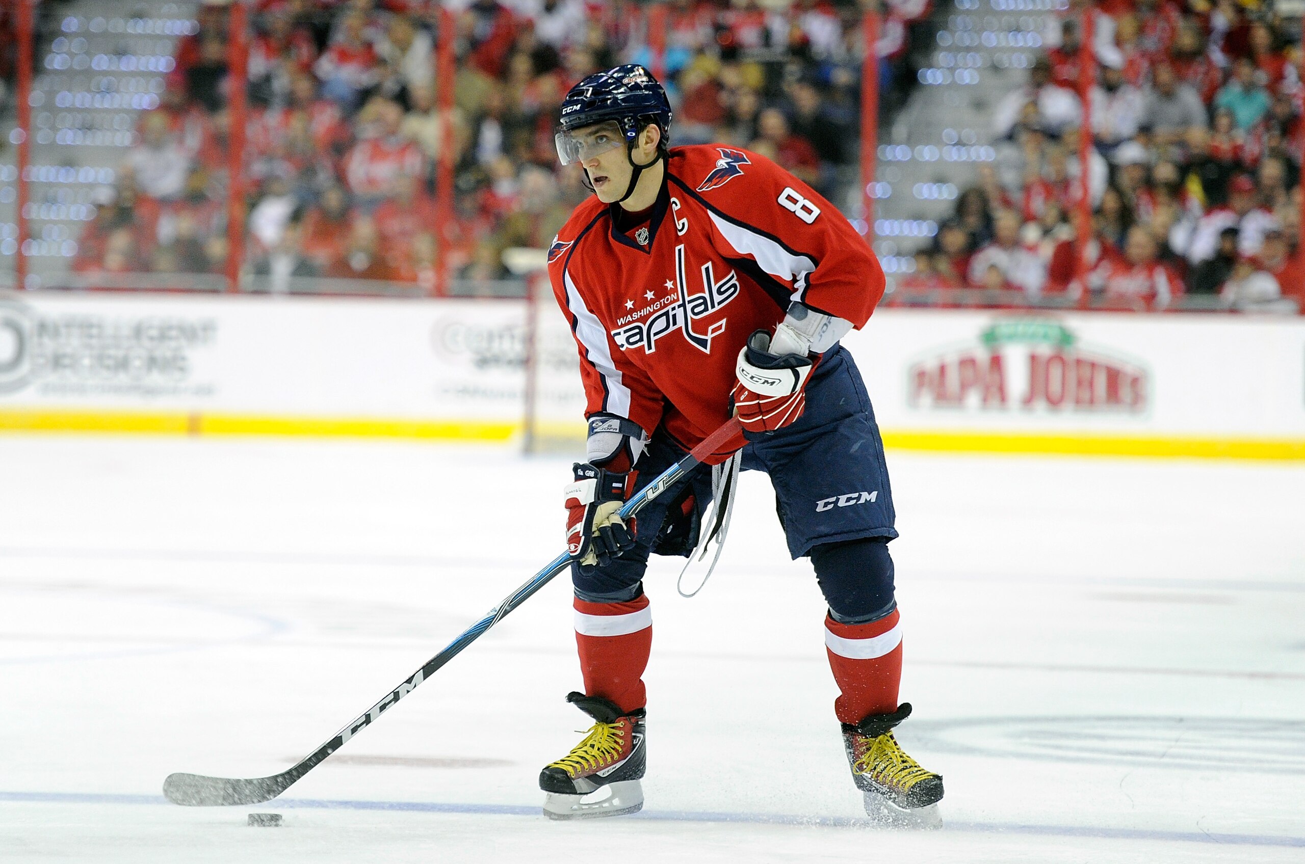 WASHINGTON, DC - FEBRUARY 06:  Alex Ovechkin #8 of the Washington Capitals handles the puck against the Pittsburgh Penguins at the Verizon Center on February 6, 2011 in Washington, DC.  (Photo by Greg Fiume/Getty Images)