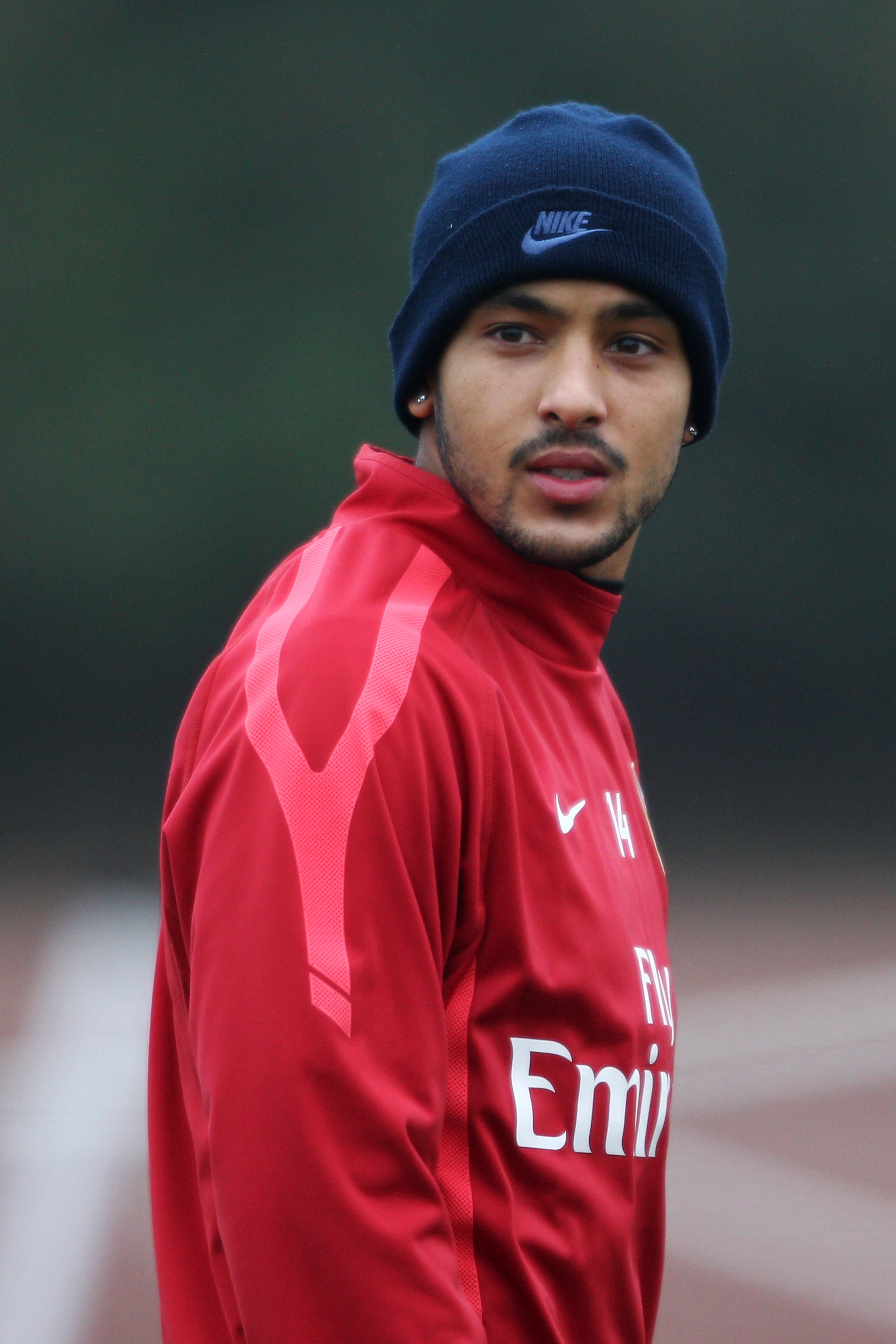 ST ALBANS, ENGLAND - DECEMBER Theo Walcott in action during the Arsenal Training Session at London Colney on December 15, 2010 in St Albans, England. (Photo by Dean Mouhtaropoulos/Getty Images) ST ALBANS, ENGLAND - DECEMBER Theo Walcott in action during the Arsenal Training Session at London Colney on December 15, 2010 in St Albans, England. (Photo by Dean Mouhtaropoulos/Getty Images)