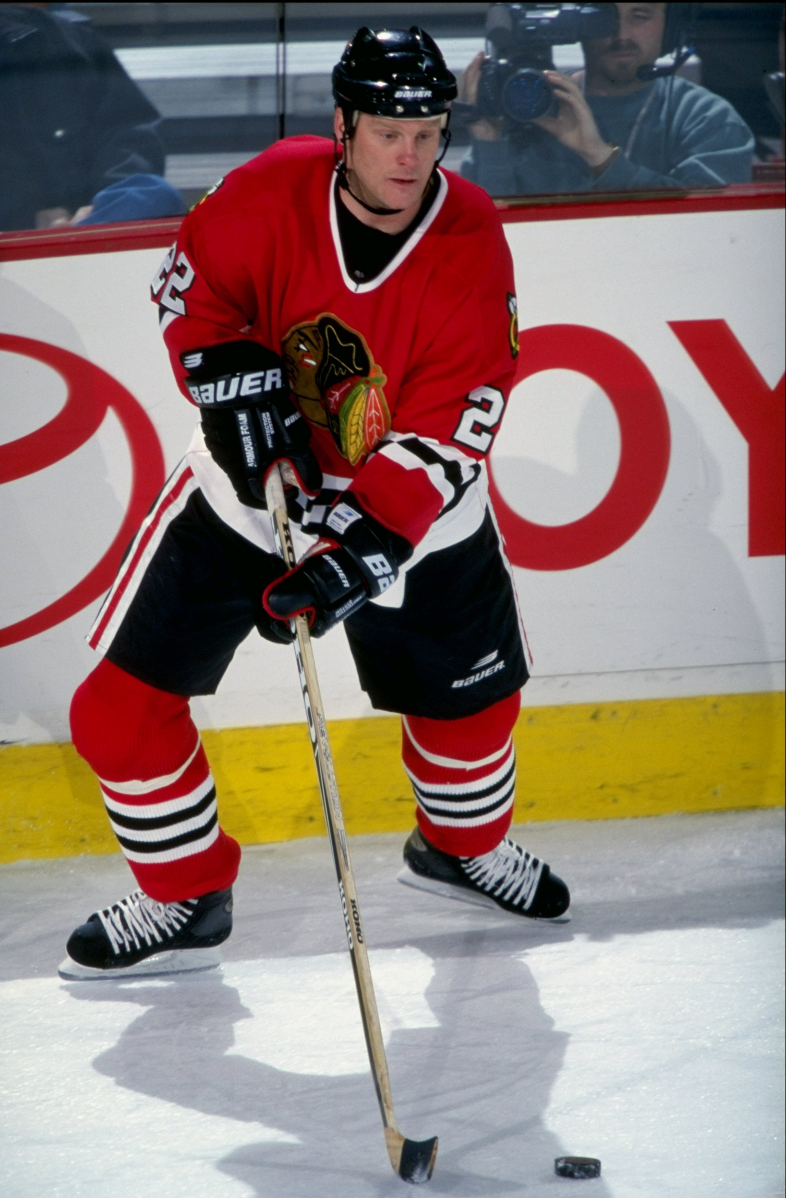 12 Jan 1999: Dave Manson #22 of the Chicago Blackhawks in action during the game against the Colorado Avalanche at the McNichols Arena in Denver, Colorado. The Avalanche defeated the Blackhawks 4-1. Mandatory Credit: Brian Bahr  /Allsport