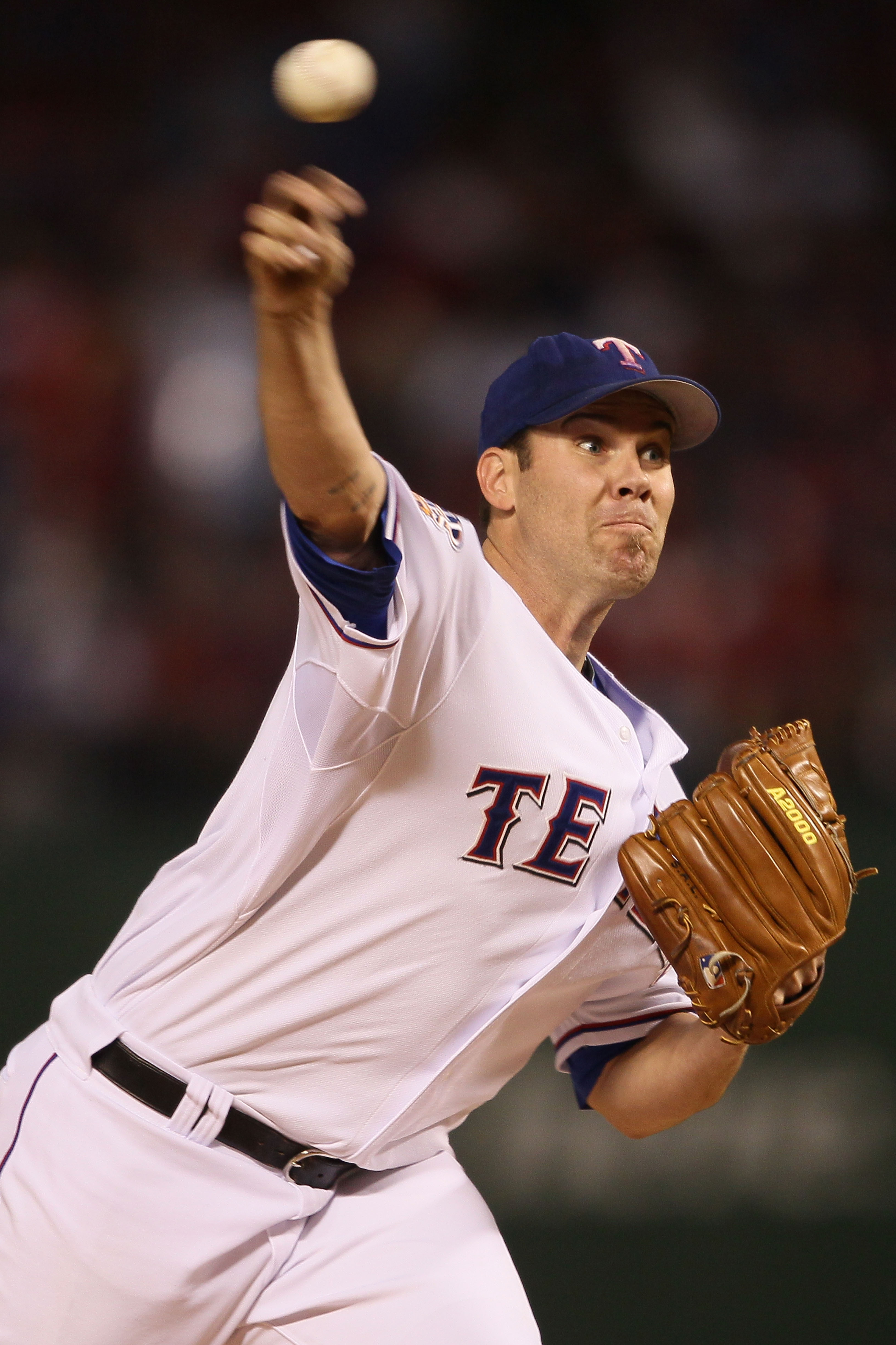 Pitcher Roy Oswalt targets late-June arrival in Texas Rangers' rotation