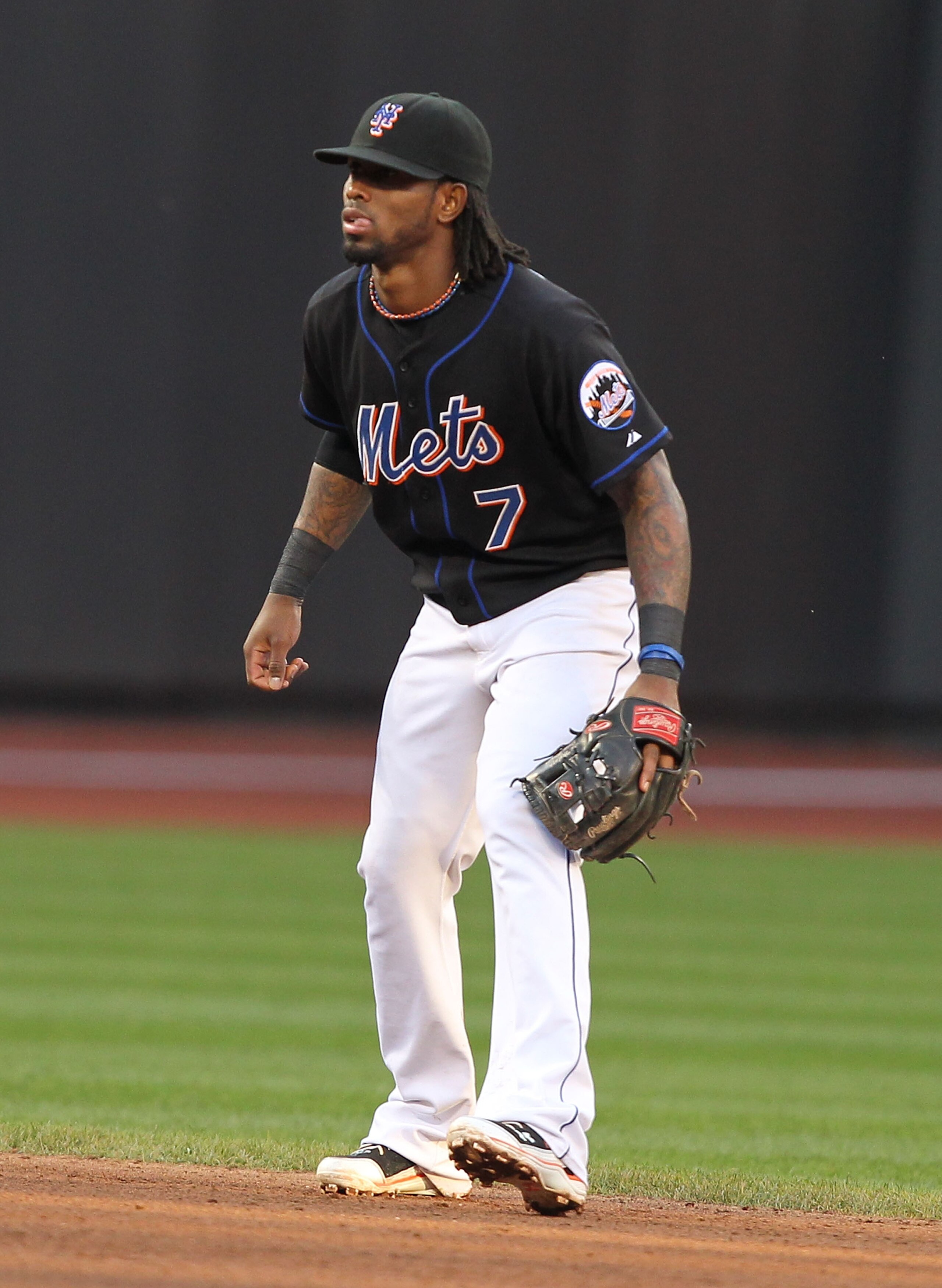 NEW YORK - SEPTEMBER 18:  Jose Reyes #7 of the New York Mets in action against the Atlanta Braves during their game on September 18, 2010 at Citi Field in the Flushing neighborhood of the Queens borough of New York City.  (Photo by Al Bello/Getty Images)