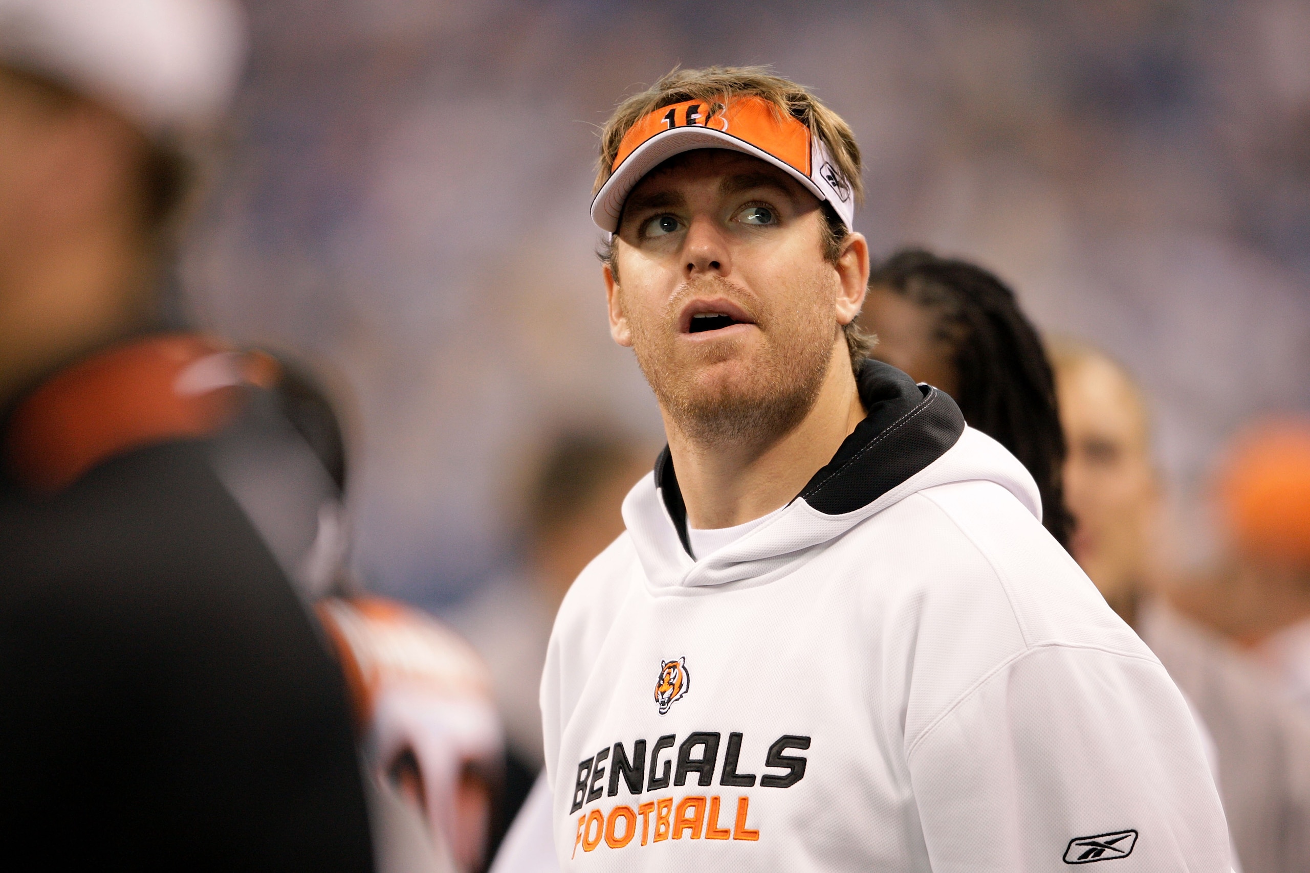 INDIANAPOLIS - DECEMBER 07:  Injured quarterback Carson Palmer of the Cincinnati Bengals looks on from the sideline against the Indianapolis Colts at Lucas Oil Stadium on December 7, 2008 in Indianapolis, Indiana.  (Photo by Andy Lyons/Getty Images)