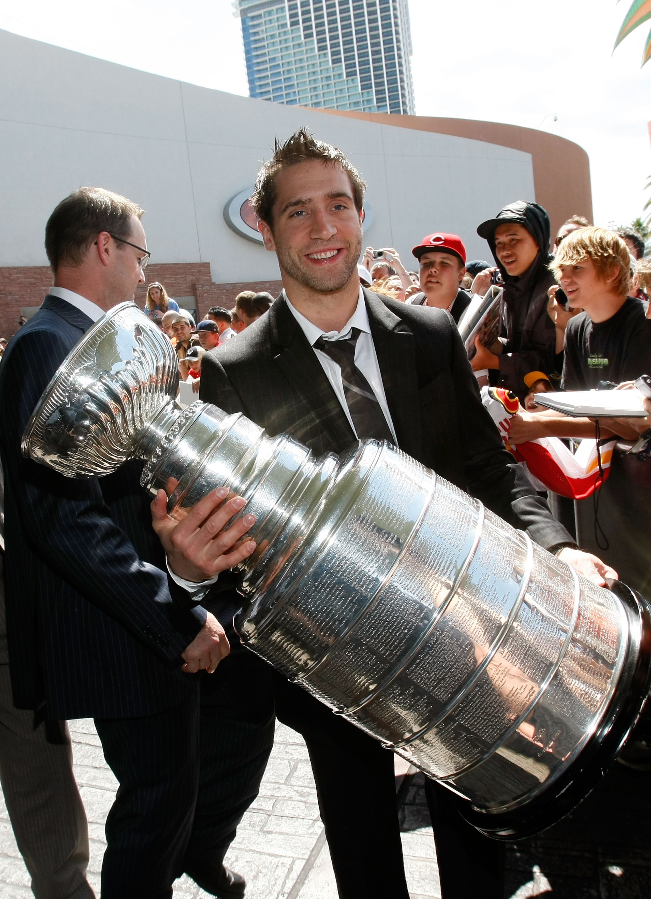 LAS VEGAS - JUNE 18: Max Talbot of the Pittsburgh Penguins carries the Stanley Cup on the red carpet of the 2009 NHL Awards at the Palms Casino Resort on June 18, 2009 in Las Vegas, Nevada. (Photo by Ethan Miller/Getty Images) LAS VEGAS - JUNE 18: Max Talbot of the Pittsburgh Penguins carries the Stanley Cup on the red carpet of the 2009 NHL Awards at the Palms Casino Resort on June 18, 2009 in Las Vegas, Nevada. (Photo by Ethan Miller/Getty Images)