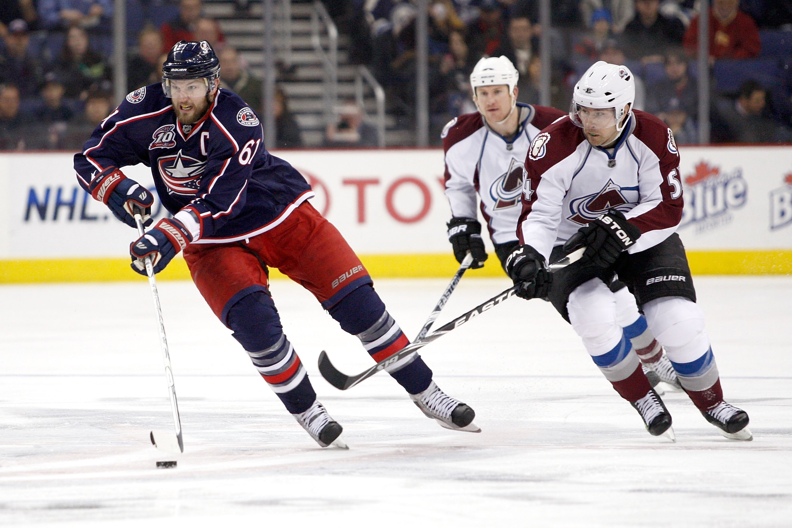 COLUMBUS, OH - FEBRUARY 11:  David Jones #54 of the Colorado Avalanche chases after Rick Nash #61 of the Columbus Blue Jackets during the second period on February 11, 2011 at Nationwide Arena in Columbus, Ohio. (Photo by John Grieshop/Getty Images)