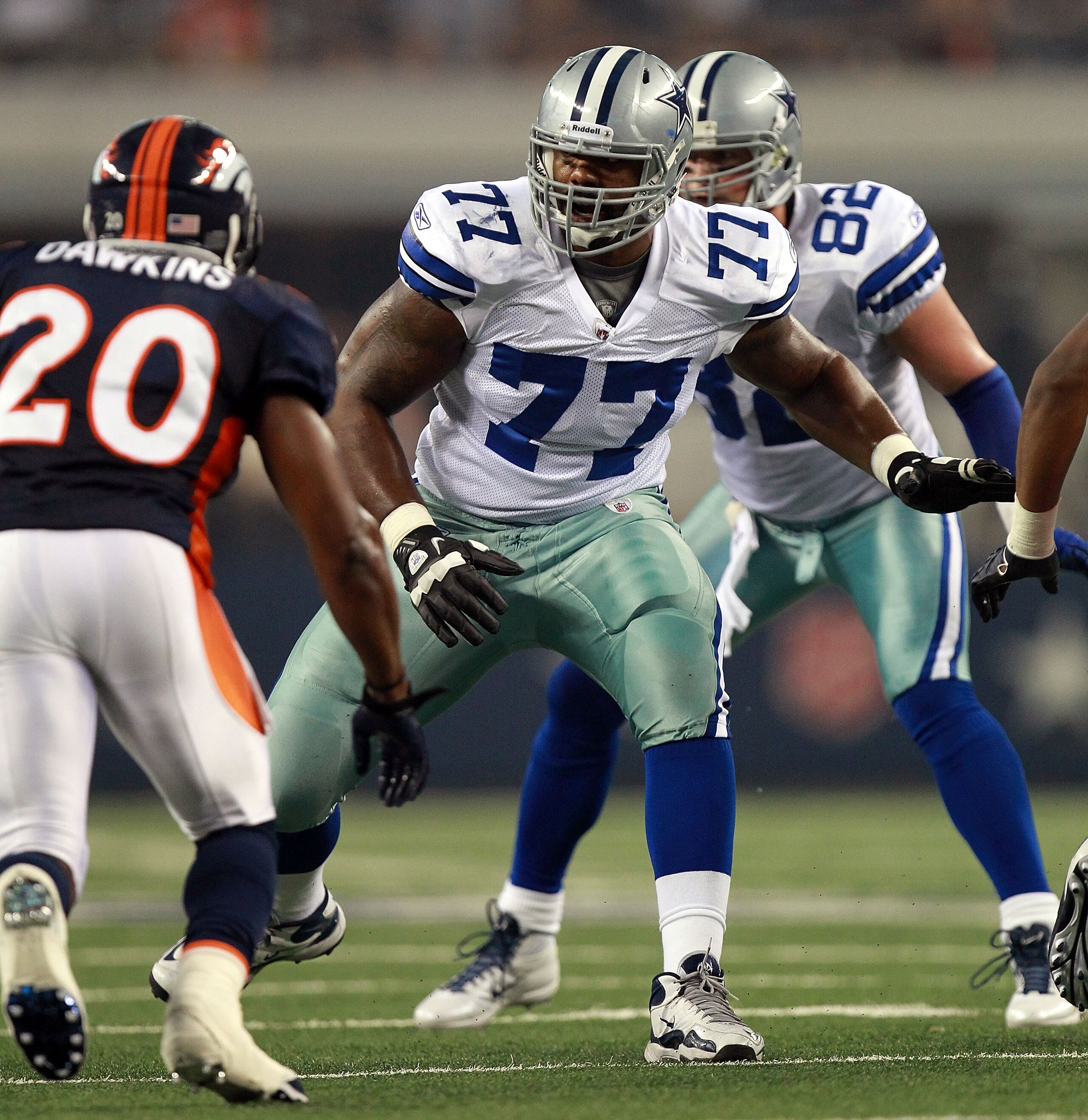 ARLINGTON, TX - AUGUST 11:  Tyron Smith #77 of the Dallas Cowboys at Cowboys Stadium on August 11, 2011 in Arlington, Texas.  (Photo by Ronald Martinez/Getty Images)
