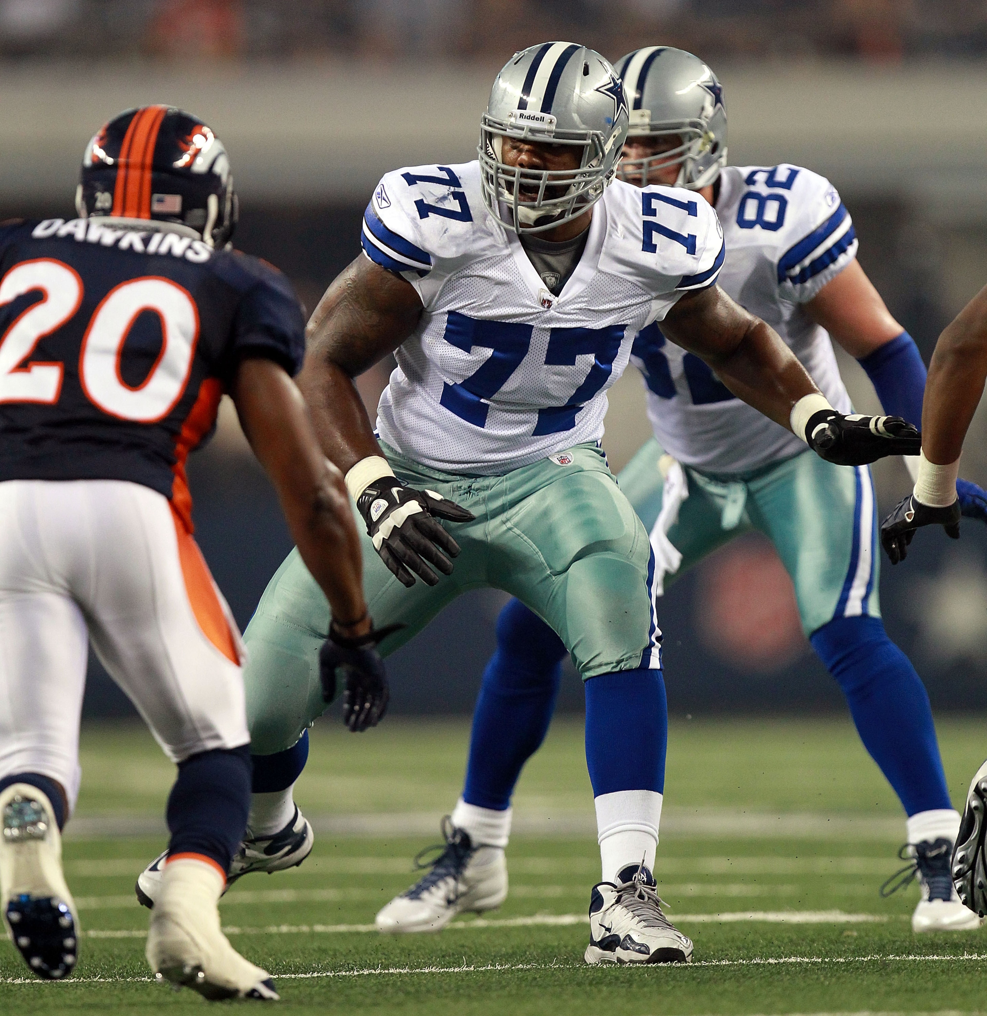 ARLINGTON, TX - AUGUST 11:  Tyron Smith #77 of the Dallas Cowboys at Cowboys Stadium on August 11, 2011 in Arlington, Texas.  (Photo by Ronald Martinez/Getty Images)