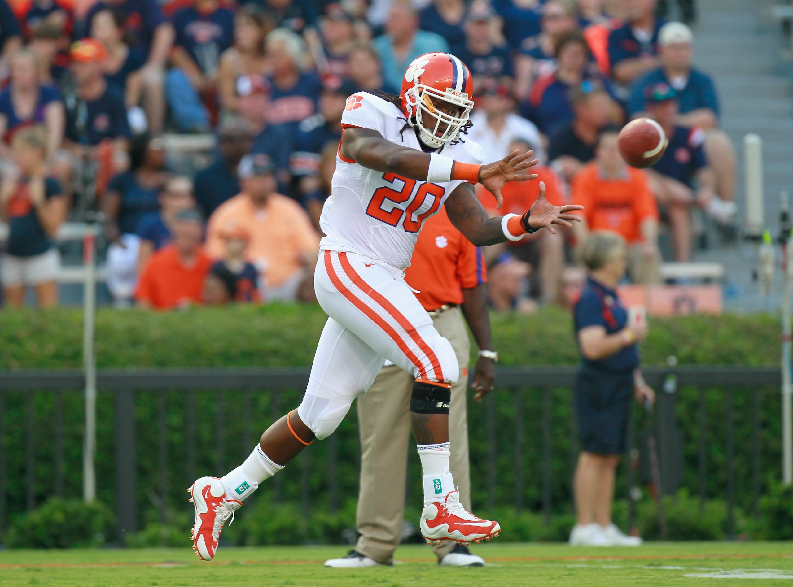 AUBURN, AL - SEPTEMBER 18:  Brandon Maye #20 of the Clemson Tigers against the Auburn Tigers at Jordan-Hare Stadium on September 18, 2010 in Auburn, Alabama.  (Photo by Kevin C. Cox/Getty Images)