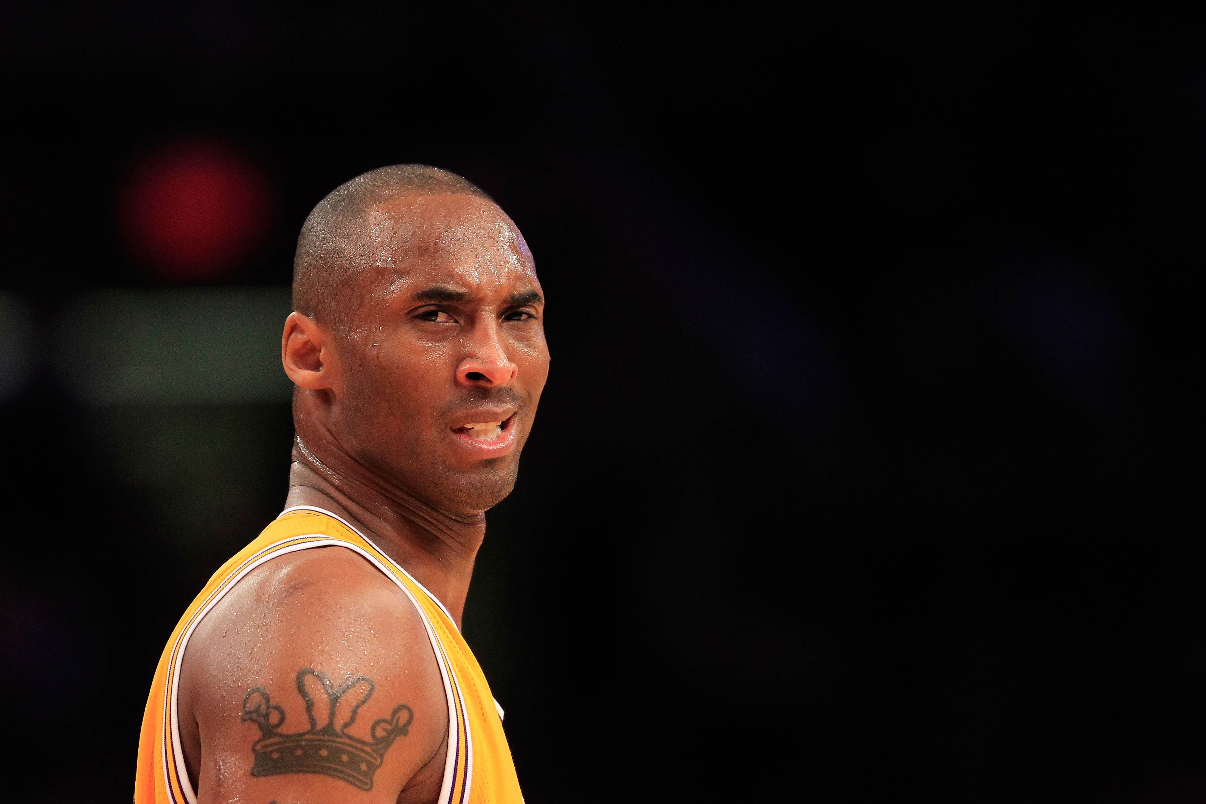 NEW YORK, NY - FEBRUARY 11:  Kobe Bryant #24 of the Los Angeles Lakers on the court against the New York Knicks at Madison Square Garden on February 11, 2011 in New York City. NOTE TO USER: User expressly acknowledges and agrees that, by downloading and/o