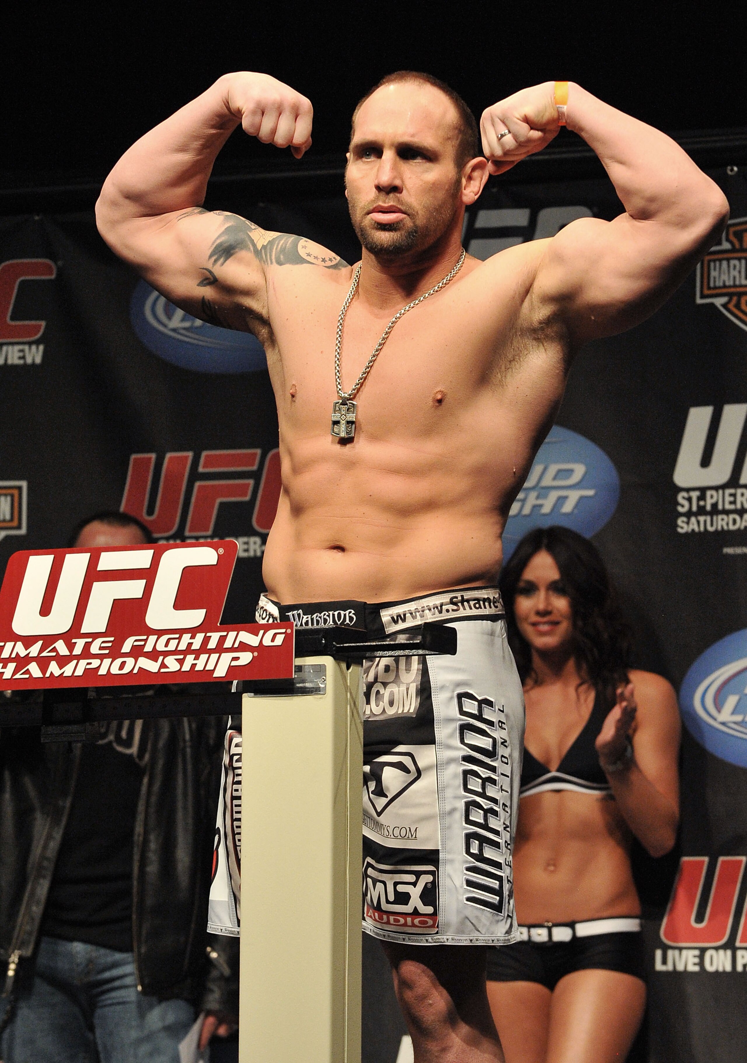 NEWARK, NJ - MARCH 26: UFC fighter Shane Carwin (pictured) weighs in for his fight against UFC fighter Frank Mir for their Interim Championship Heavyweight fight at UFC 111: St-Pierre vs. Hardy Weigh-In on March 26, 2010 in Newark, New Jersey. (Photo by NEWARK, NJ - MARCH 26: UFC fighter Shane Carwin (pictured) weighs in for his fight against UFC fighter Frank Mir for their Interim Championship Heavyweight fight at UFC 111: St-Pierre vs. Hardy Weigh-In on March 26, 2010 in Newark, New Jersey. (Photo by