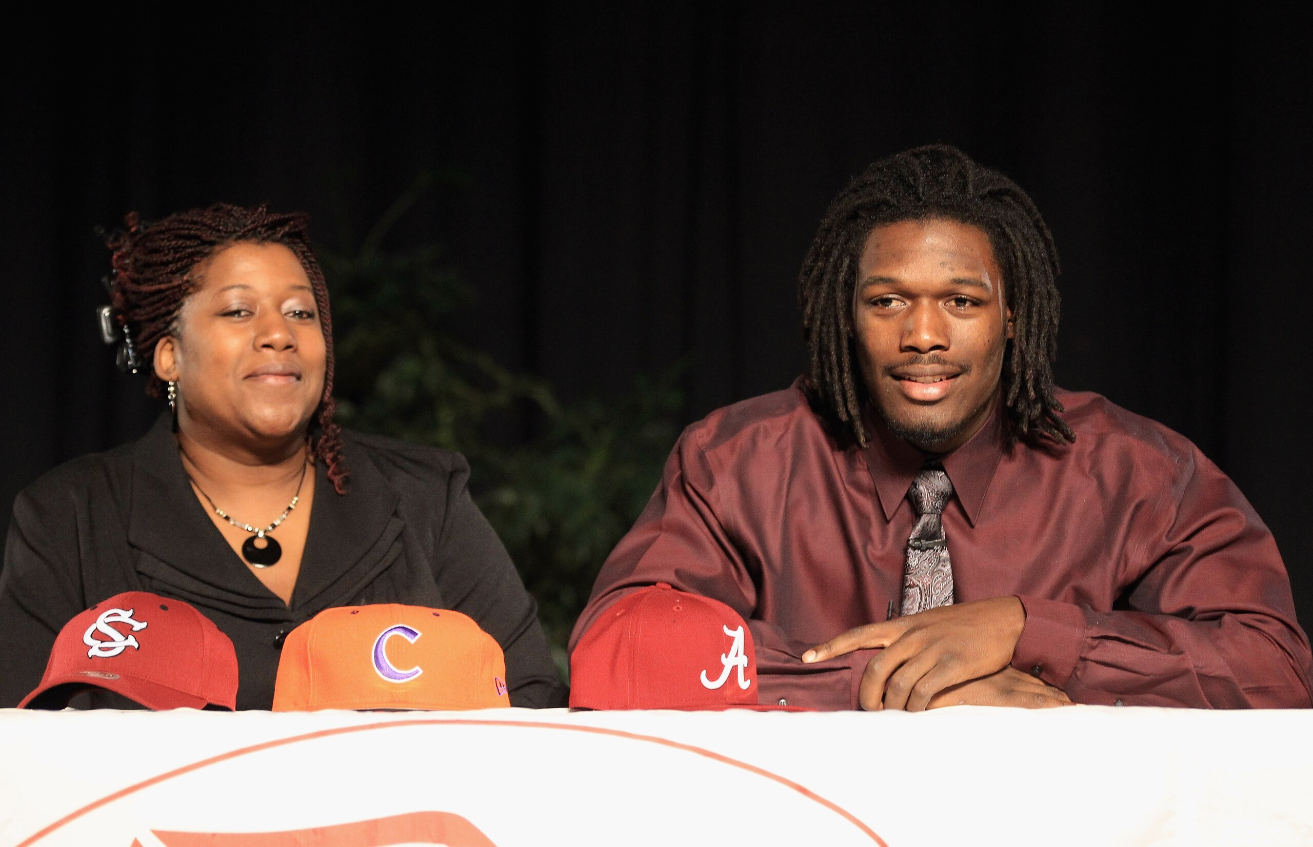 ROCK HILL, SC - FEBRUARY 14:  Jadeveon Clowney announces his college football commitment to the University of South Carolina Gamecocks along side his mother Josenna Clowney during a press conference at South Pointe High School on February 14, 2011 in Rock