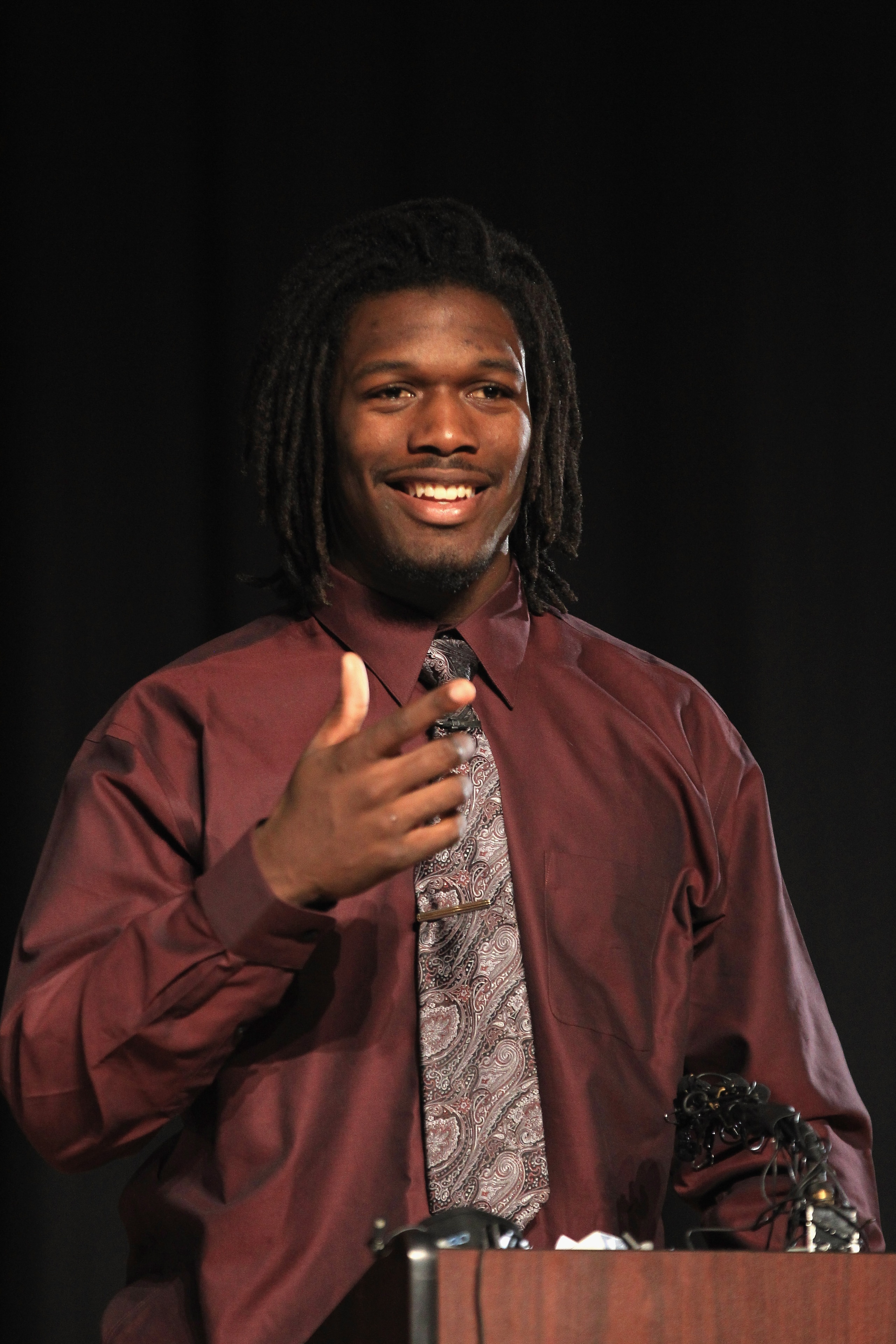 ROCK HILL, SC - FEBRUARY 14: Jadeveon Clowney announces his college football commitment to the University of South Carolina Gamecocks during a press conference at South Pointe High School on February 14, 2011 in Rock Hill, South Carolina. (Photo by Stre ROCK HILL, SC - FEBRUARY 14: Jadeveon Clowney announces his college football commitment to the University of South Carolina Gamecocks during a press conference at South Pointe High School on February 14, 2011 in Rock Hill, South Carolina. (Photo by Stre