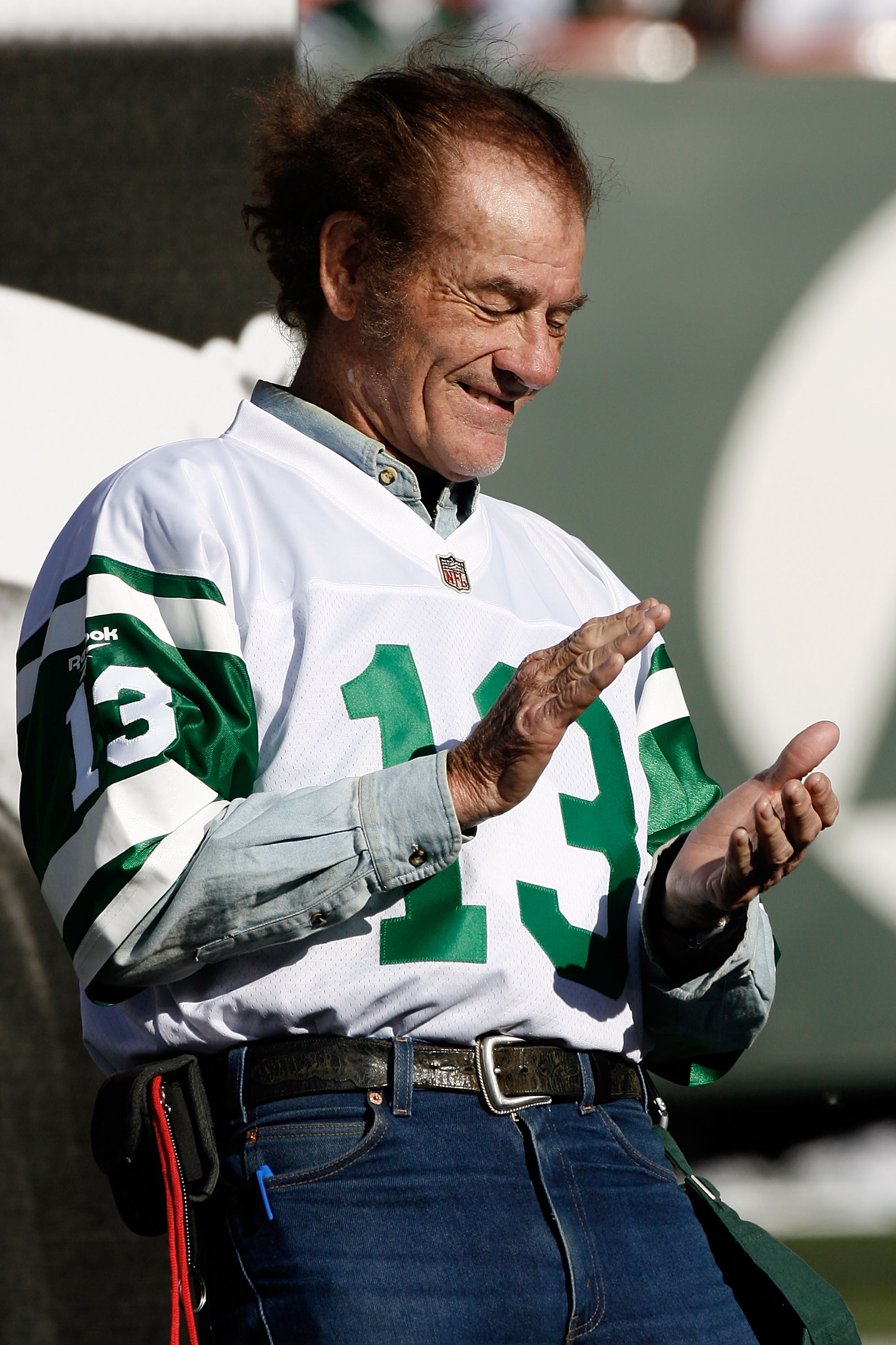 EAST RUTHERFORD, NJ - OCTOBER 26:  Former Jets Wide Receiver Don Maynard is introduced during halftime festivities celebrating the 40th anniversary of the Jets' win over the Colts in Super Bowl III during the game between the Kansas City Chiefs and the Ne