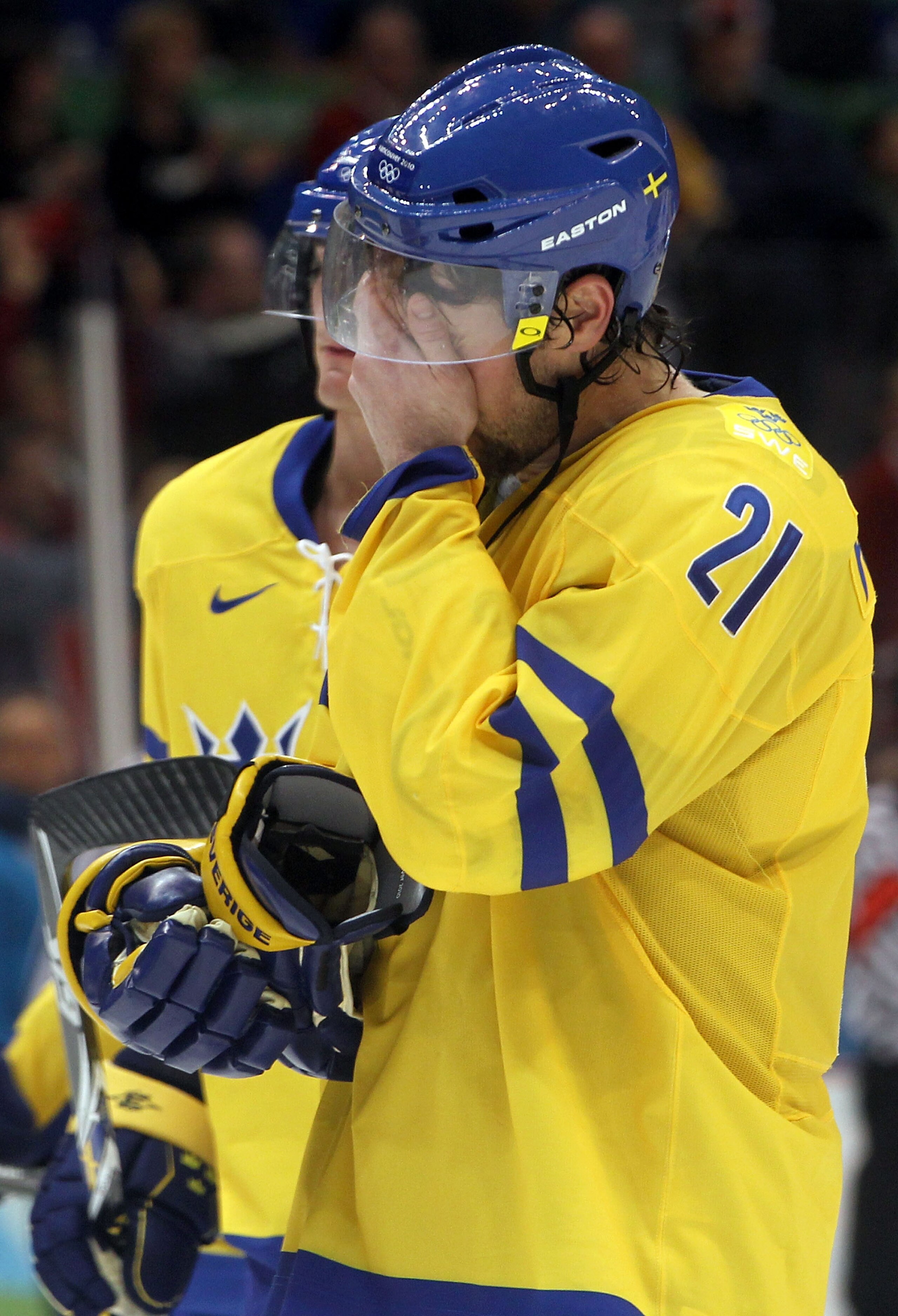 VANCOUVER, BC - FEBRUARY 24: Peter Forsberg of Sweden reacts after they lost the ice hockey men's quarter final game between Sweden and Slovakia on day 13 of the Vancouver 2010 Winter Olympics at Canada Hockey Place on February 24, 2010 in Vancouver, Can VANCOUVER, BC - FEBRUARY 24: Peter Forsberg of Sweden reacts after they lost the ice hockey men's quarter final game between Sweden and Slovakia on day 13 of the Vancouver 2010 Winter Olympics at Canada Hockey Place on February 24, 2010 in Vancouver, Can
