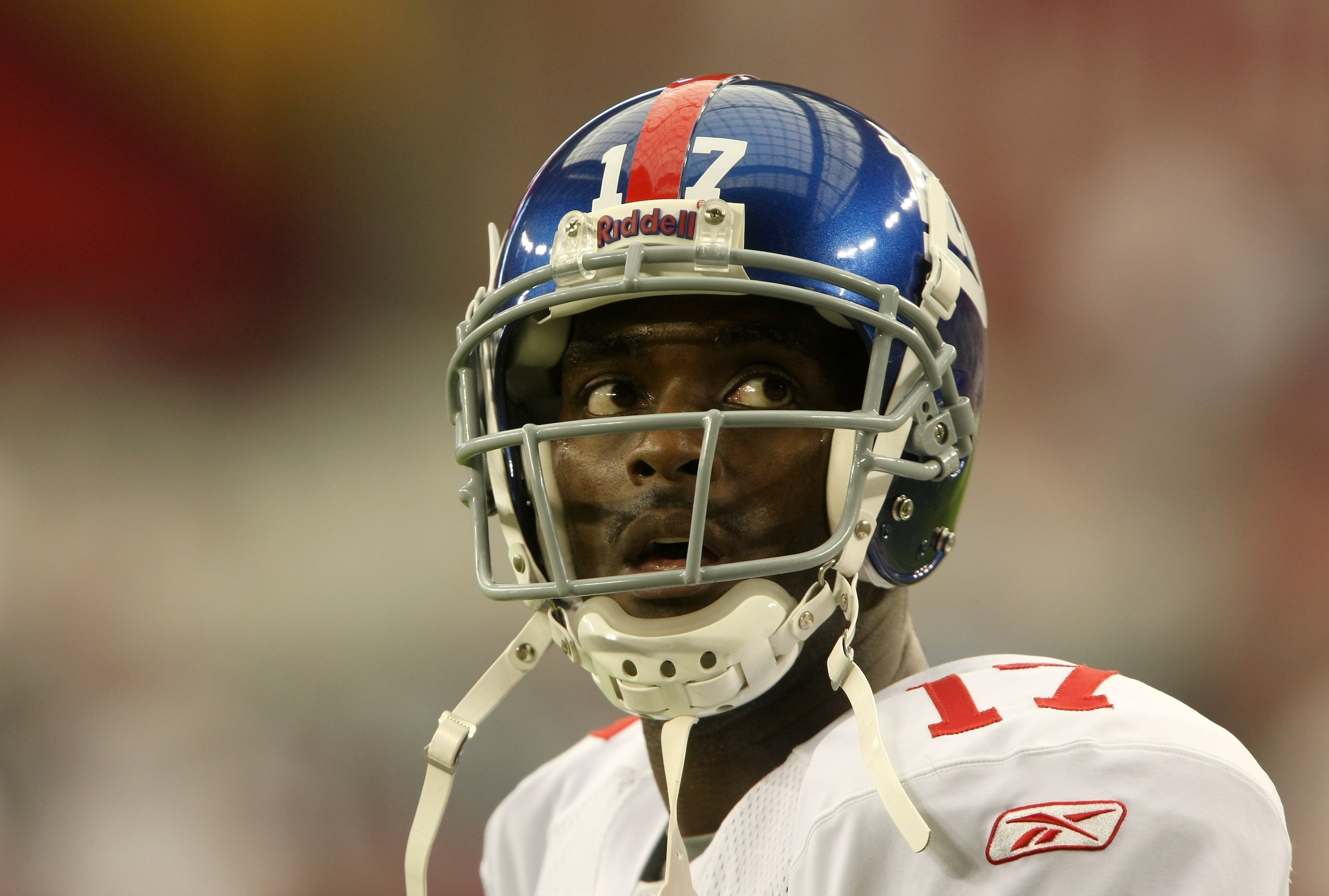 GLENDALE, AZ - NOVEMBER 23: Wide receiver Plaxico Burress #17 of the New York Giants warms up for the game with the Arizona Cardinals on November 23, 2008 at University of Phoenix Stadium in Glendale, Arizona. The Giants won 37-29. (Photo by Stephen Dun GLENDALE, AZ - NOVEMBER 23: Wide receiver Plaxico Burress #17 of the New York Giants warms up for the game with the Arizona Cardinals on November 23, 2008 at University of Phoenix Stadium in Glendale, Arizona. The Giants won 37-29. (Photo by Stephen Dun