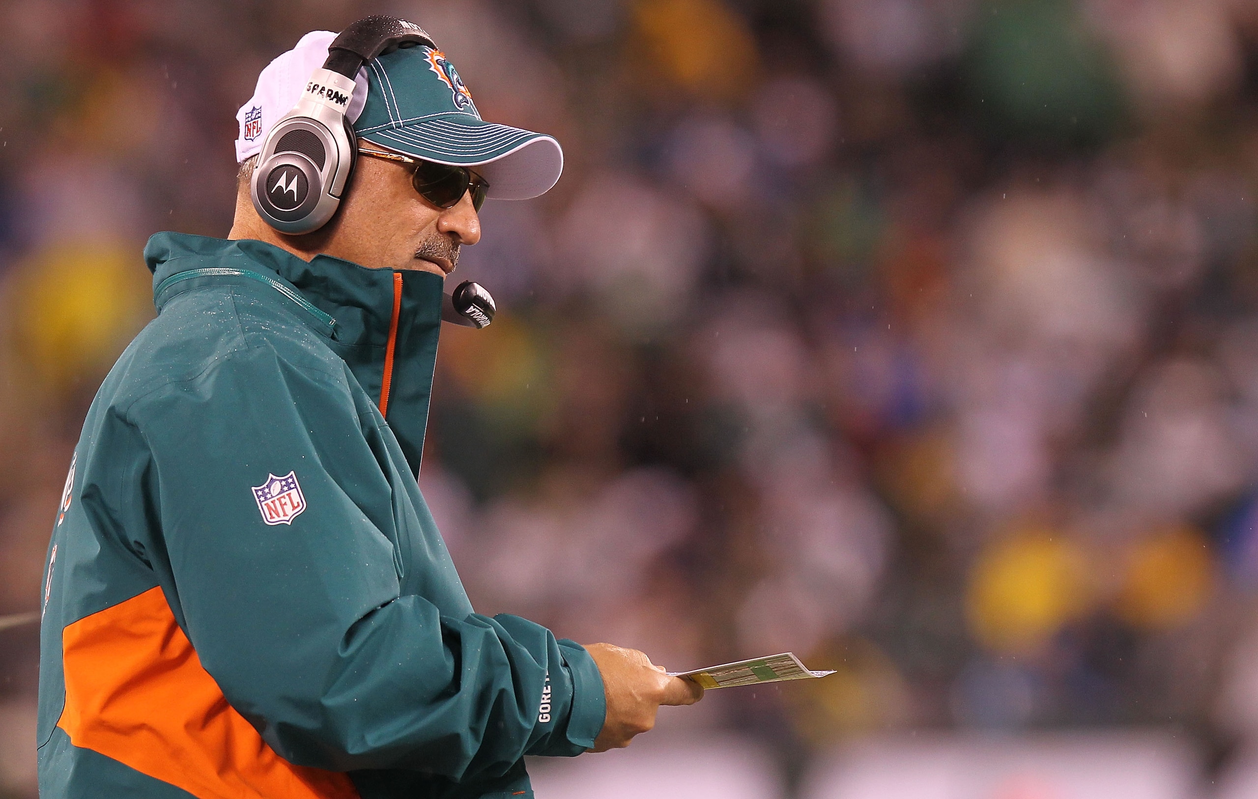 EAST RUTHERFORD, NJ - DECEMBER 12:  Head coach of the Miami Dolphins, Tony Sparano on the sideline against the New York Jets at New Meadowlands Stadium on December 12, 2010 in East Rutherford, New Jersey.  (Photo by Nick Laham/Getty Images)