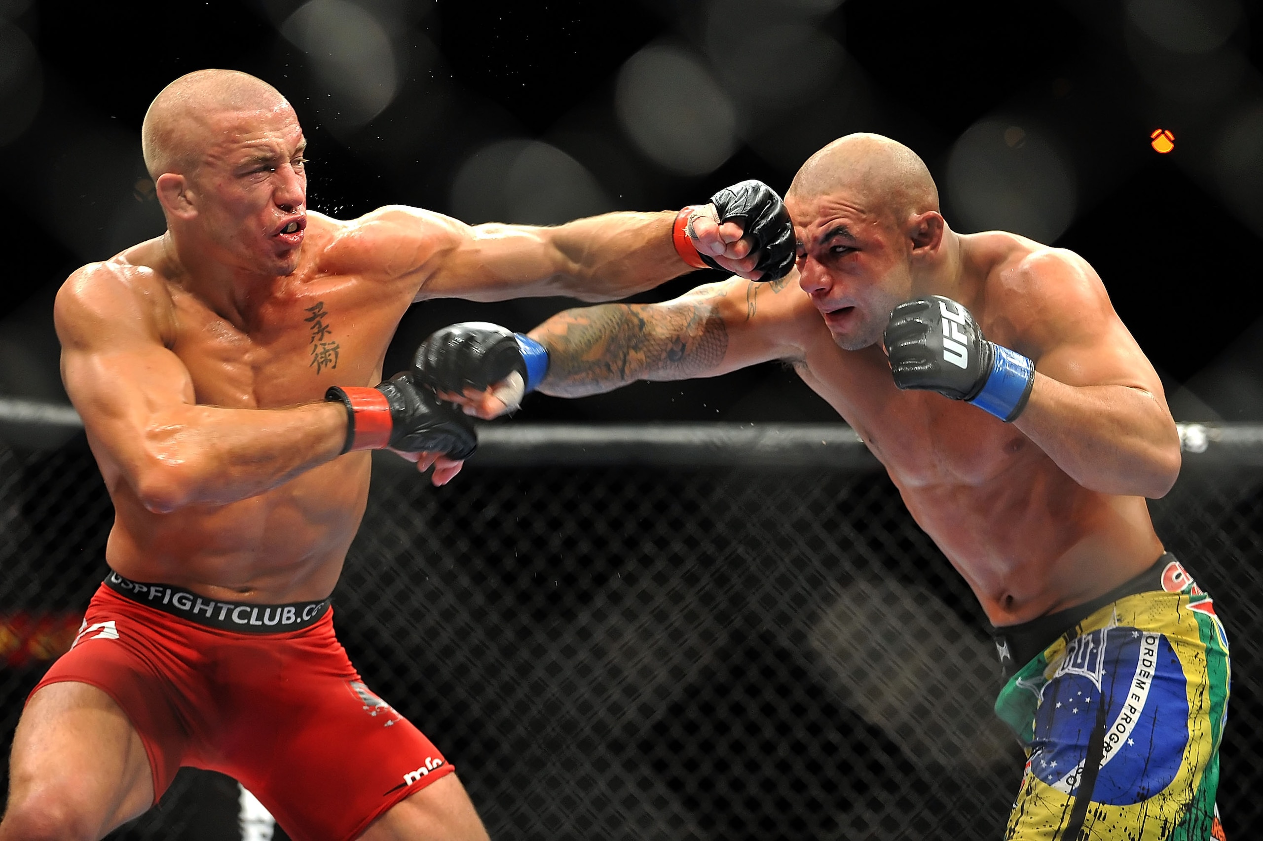 LAS VEGAS - JULY 11: (L-R) Georges St. Pierre battles Thiago Alves during their welterweight title bout during UFC 100 on July 11, 2009 in Las Vegas, Nevada. (Photo by Jon Kopaloff/Getty Images) LAS VEGAS - JULY 11: (L-R) Georges St. Pierre battles Thiago Alves during their welterweight title bout during UFC 100 on July 11, 2009 in Las Vegas, Nevada. (Photo by Jon Kopaloff/Getty Images)