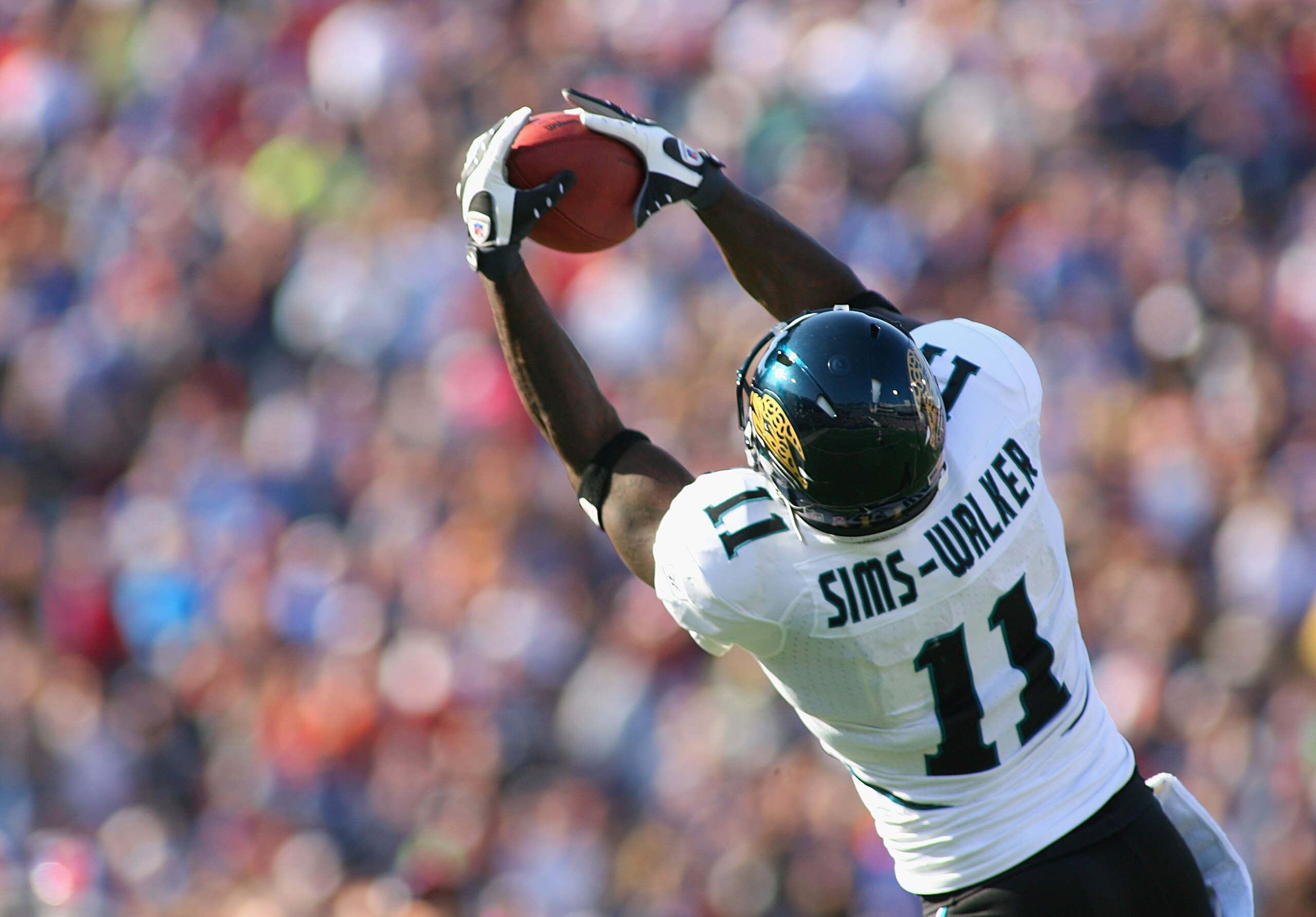 ORCHARD PARK, NY - OCTOBER 10: Mike Sims-Walker #11 of the Jacksonville Jaguars makes a catch against the Buffalo Bills at Ralph Wilson Stadium on October 10, 2010 in Orchard Park, New York. Jacksonville won 36-26. (Photo by Rick Stewart/Getty Images) ORCHARD PARK, NY - OCTOBER 10: Mike Sims-Walker #11 of the Jacksonville Jaguars makes a catch against the Buffalo Bills at Ralph Wilson Stadium on October 10, 2010 in Orchard Park, New York. Jacksonville won 36-26. (Photo by Rick Stewart/Getty Images)