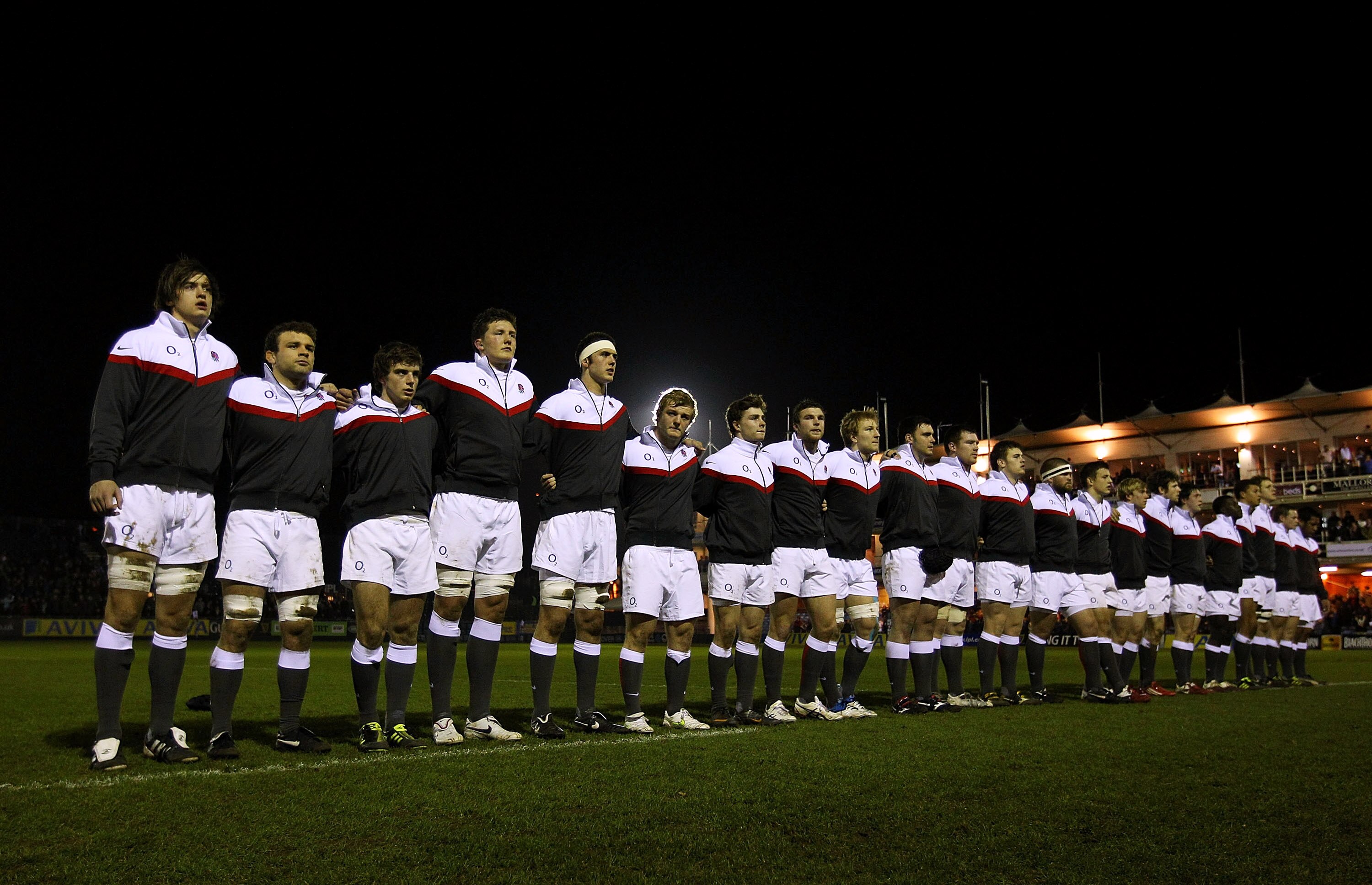 BATH, ENGLAND - FEBRUARY 11:  The England team lines up before the Under 20 international match between England U20 and Italy U20 at Recreation Ground on February 11, 2011 in Bath, England.  (Photo by Stu Forster/Getty Images)