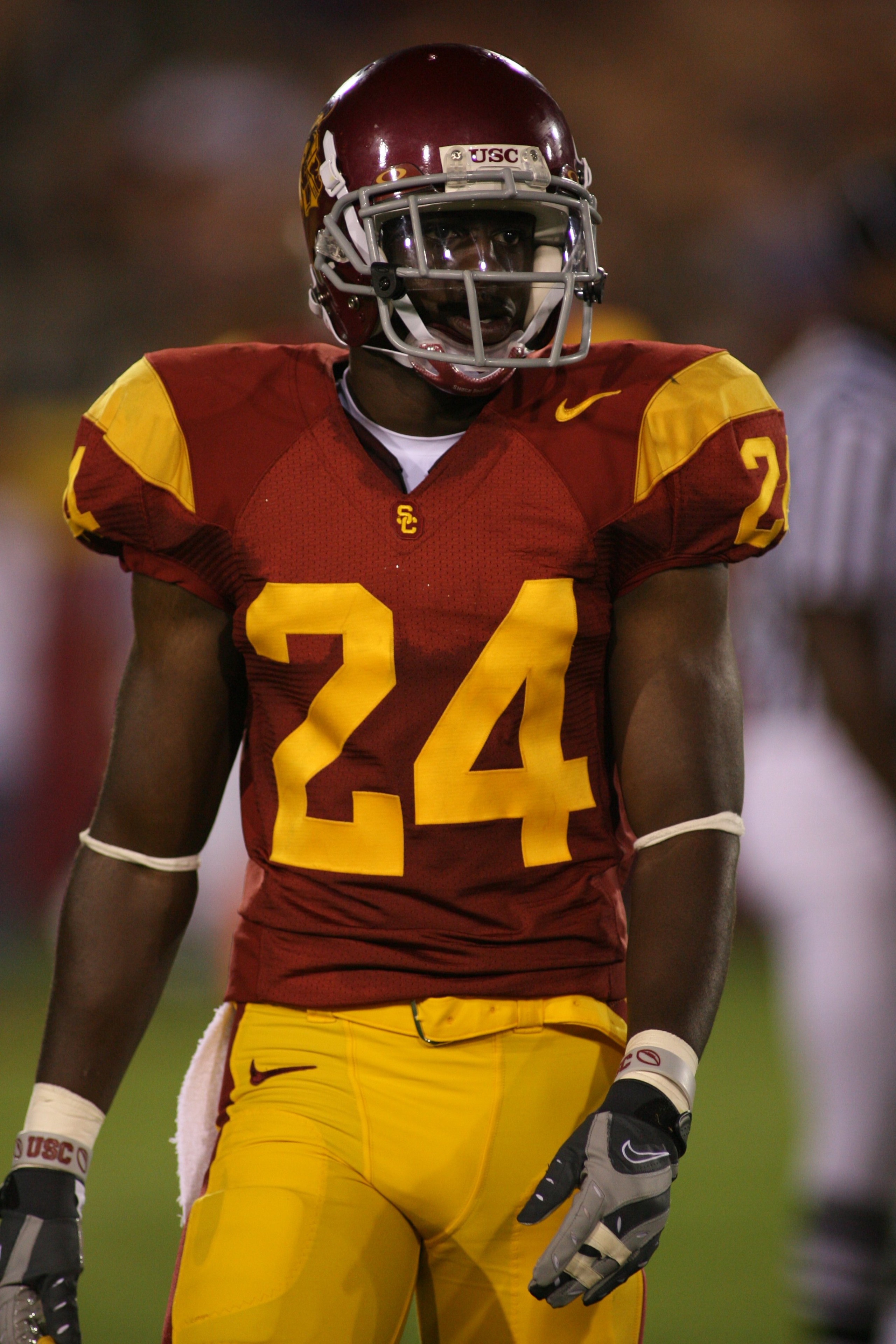LOS ANGELES - SEPTEMBER 1:  Shareece Wright #24 of the USC Trojans looks on against the University of Idaho Vandals on September 1, 2007 at the Los Angeles Memorial Coliseum in Los Angeles, California.  USC won 38-10.  (Photo by Jeff Golden/Getty Images)