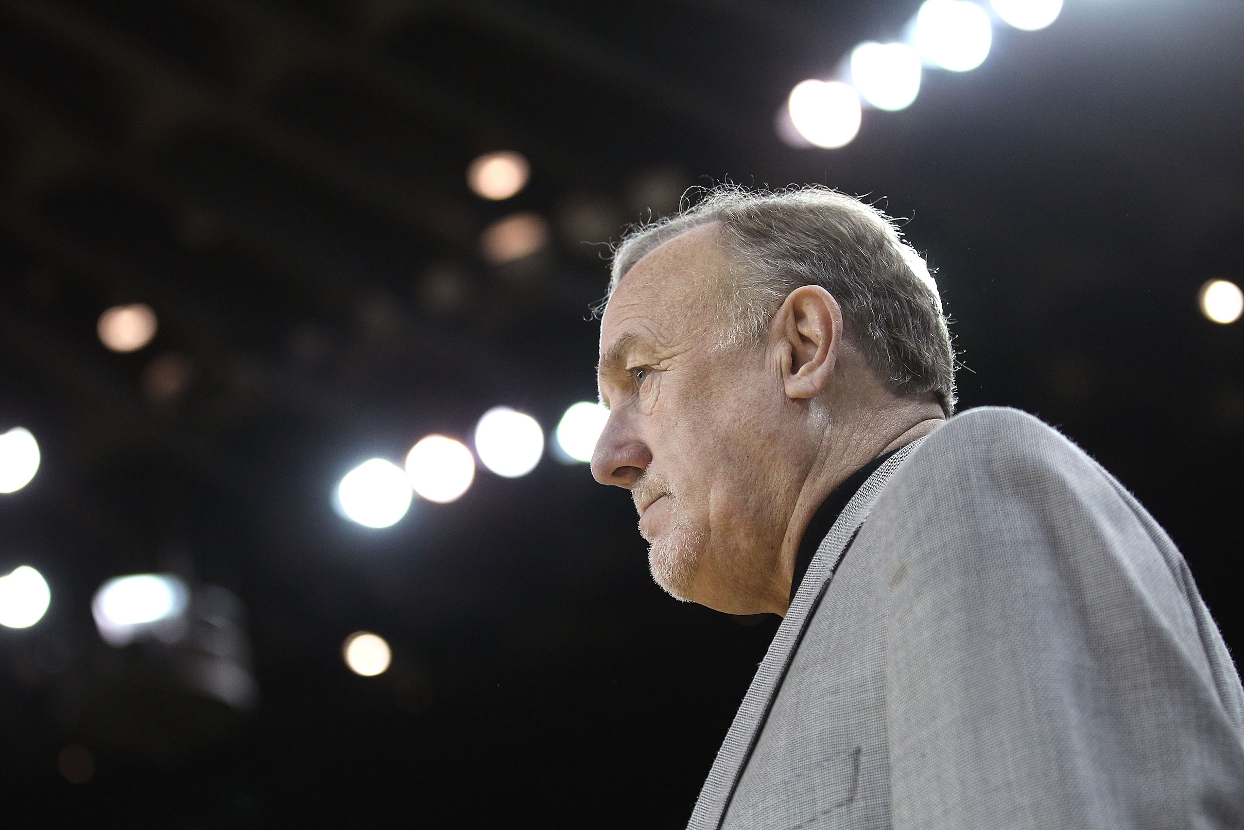 OAKLAND, CA - DECEMBER 20:  Head coach Rick Adelman of the Houston Rockets talks to his team during their game against the Golden State Warriors at Oracle Arena on December 20, 2010 in Oakland, California. NOTE TO USER: User expressly acknowledges and agr