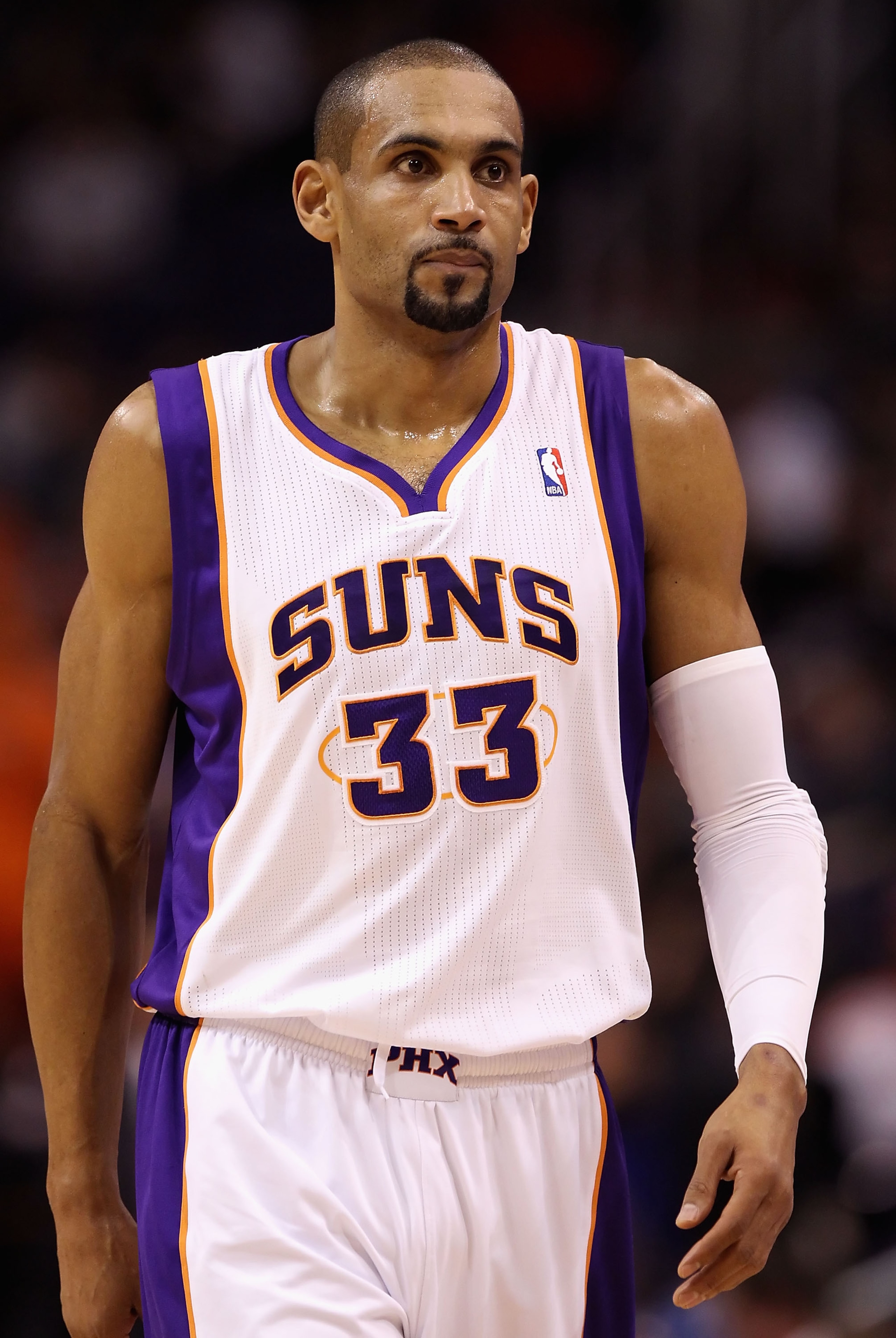 PHOENIX, AZ - JANUARY 14: Grant Hill #33 of the Phoenix Suns in action during the NBA game against the Portland Trail Blazers at US Airways Center on January 14, 2011 in Phoenix, Arizona. The Suns defeated the Trail Blazers 115-111. NOTE TO USER: User ex PHOENIX, AZ - JANUARY 14: Grant Hill #33 of the Phoenix Suns in action during the NBA game against the Portland Trail Blazers at US Airways Center on January 14, 2011 in Phoenix, Arizona. The Suns defeated the Trail Blazers 115-111. NOTE TO USER: User ex