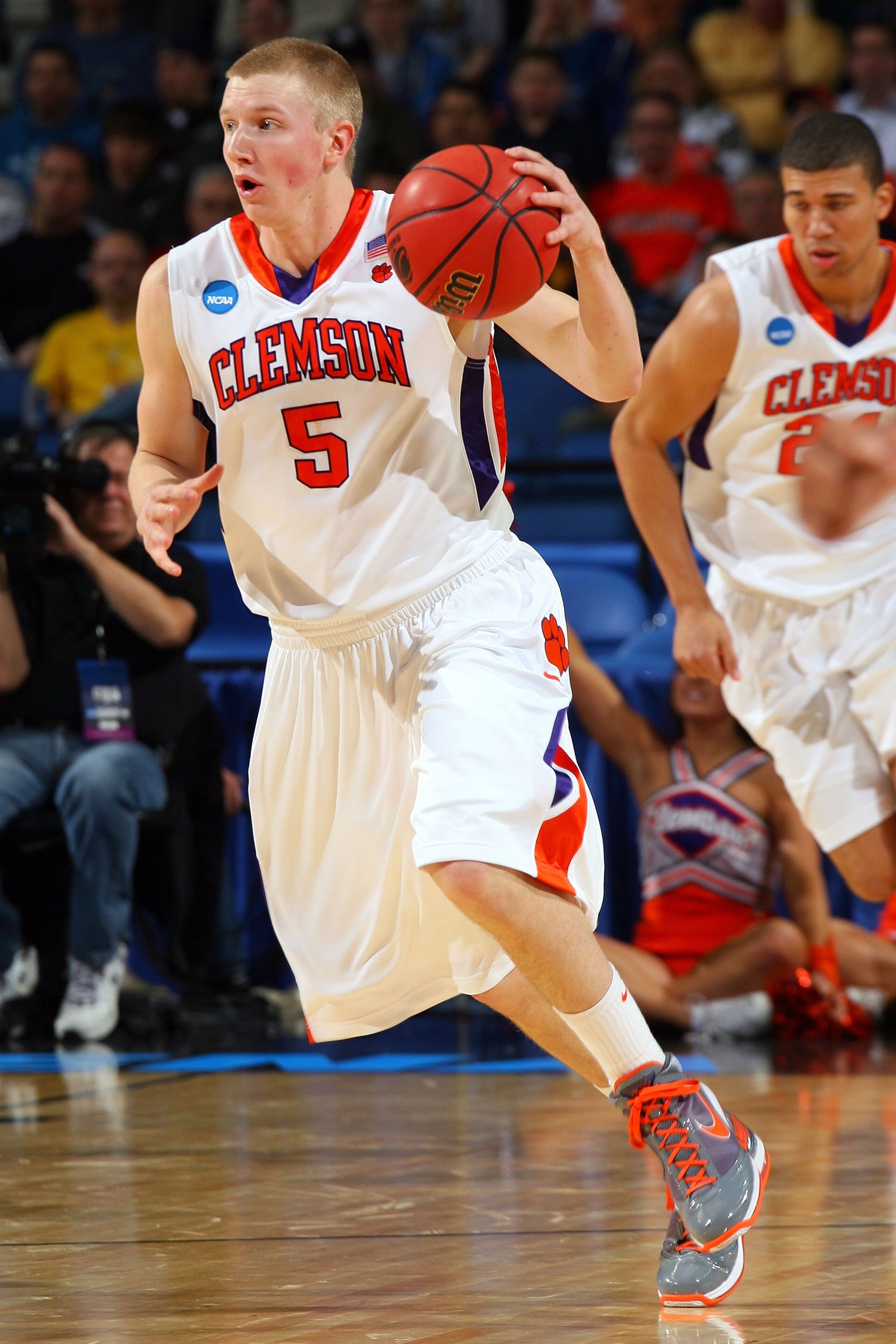 BUFFALO, NY - MARCH 19:  Tanner Smith #5 of the Clemson Tigers handles the ball against the Missouri Tigers during the first round of the 2010 NCAA men's basketball tournament at HSBC Arena on March 19, 2010 in Buffalo, New York.  (Photo by Rick Stewart/G