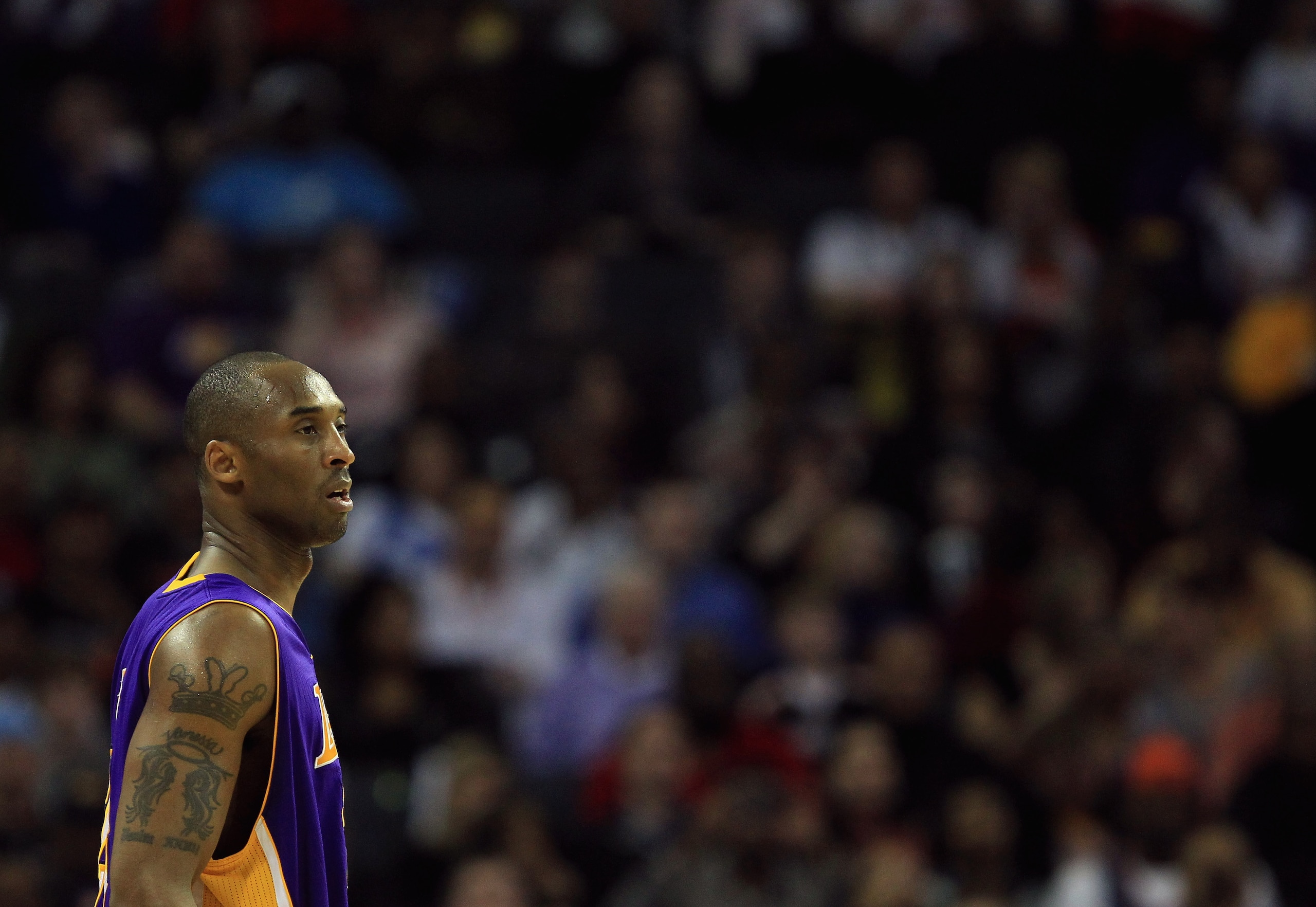 CHARLOTTE, NC - FEBRUARY 14:  Kobe Bryant #24 of the Los Angeles Lakers reacts to his bench against the Charlotte Bobcats during their game at Time Warner Cable Arena on February 14, 2011 in Charlotte, North Carolina. NOTE TO USER: User expressly acknowle