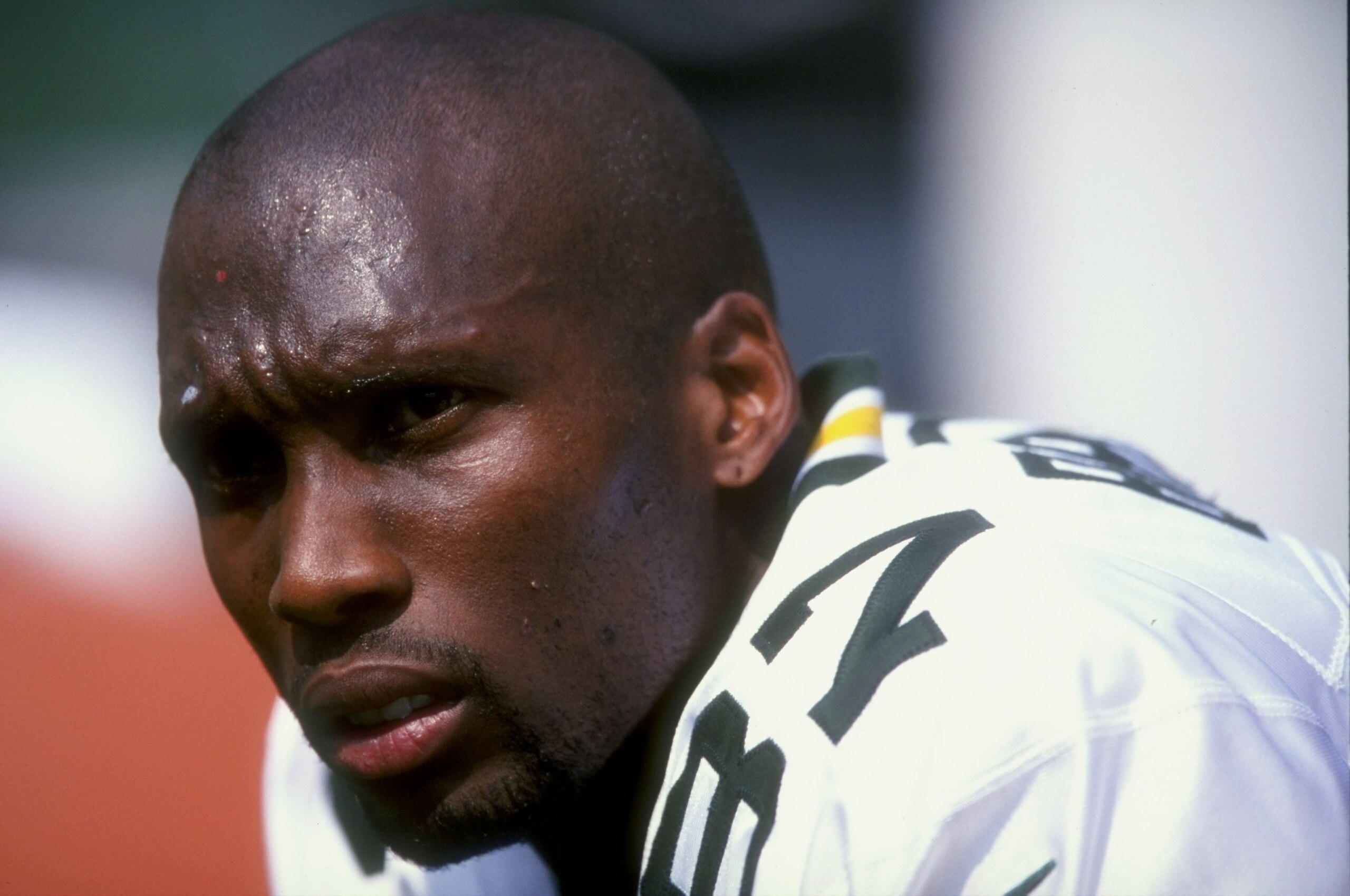 20 Sep 1998:  Wide receiver Robert Brooks #87 of the Green Bay Packers looks on during the game against the Cincinnati Bengals at Cinergy Field in Cincinnati, Ohio. The Packers defeated the Bengals 13-6. Mandatory Credit: Harry How  /Allsport