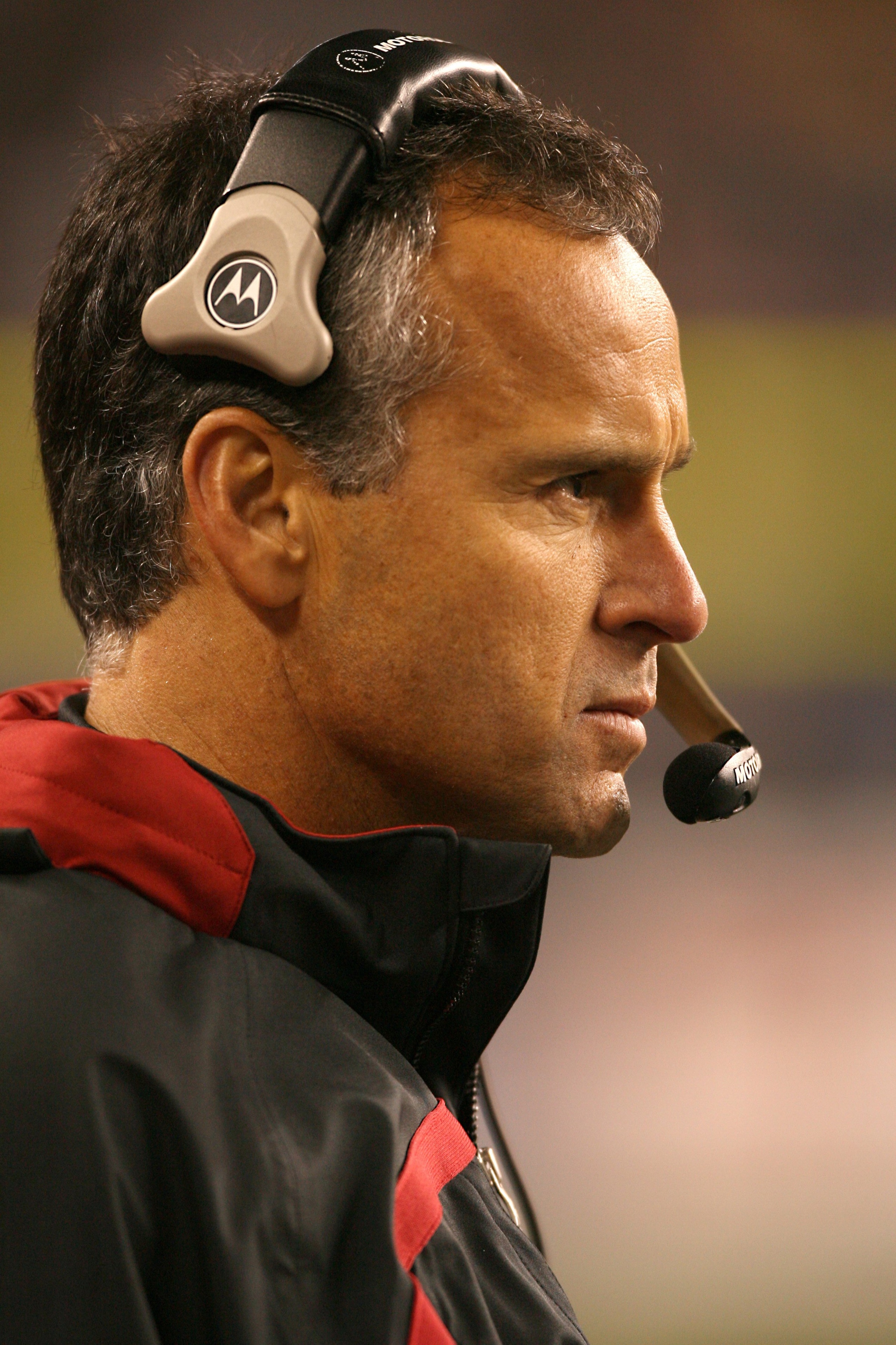 SEATTLE - NOVEMBER 12:  Head coach Mike Nolan of the San Francisco 49ers looks on during the NFL game against the Seattle Seahawks at Qwest Field on November 12, 2007 in Seattle, Washington. (Photo by Otto Greule Jr/Getty Images)