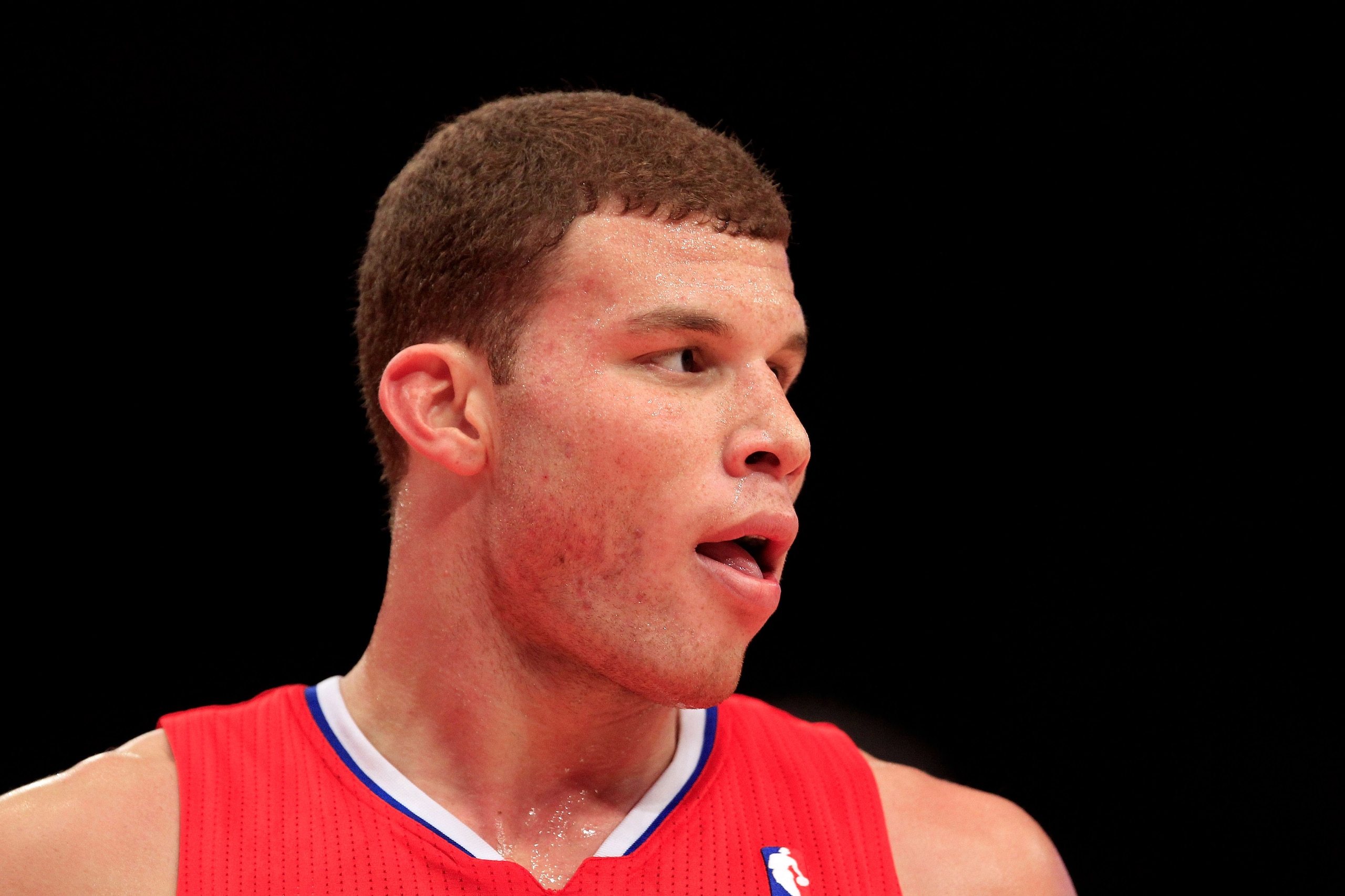 NEW YORK, NY - FEBRUARY 09:  Blake Griffin #32 of the Los Angeles Clippers on the court against the New York Knicks at Madison Square Garden on February 9, 2011 in New York City. NOTE TO USER: User expressly acknowledges and agrees that, by downloading an
