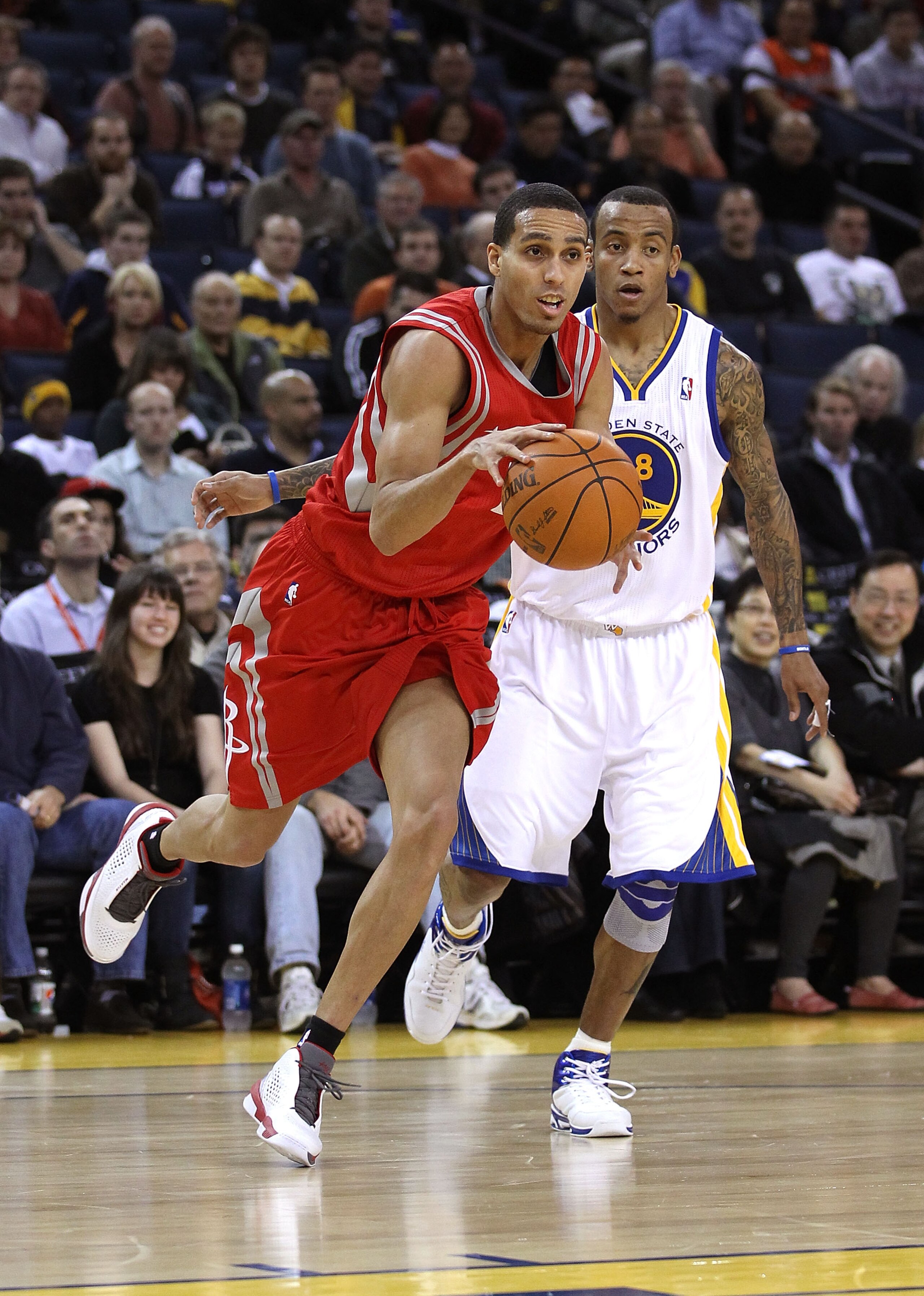 OAKLAND, CA - DECEMBER 20:  Kevin Martin #12 of the Houston Rockets in action against the Golden State Warriors at Oracle Arena on December 20, 2010 in Oakland, California. NOTE TO USER: User expressly acknowledges and agrees that, by downloading and or u