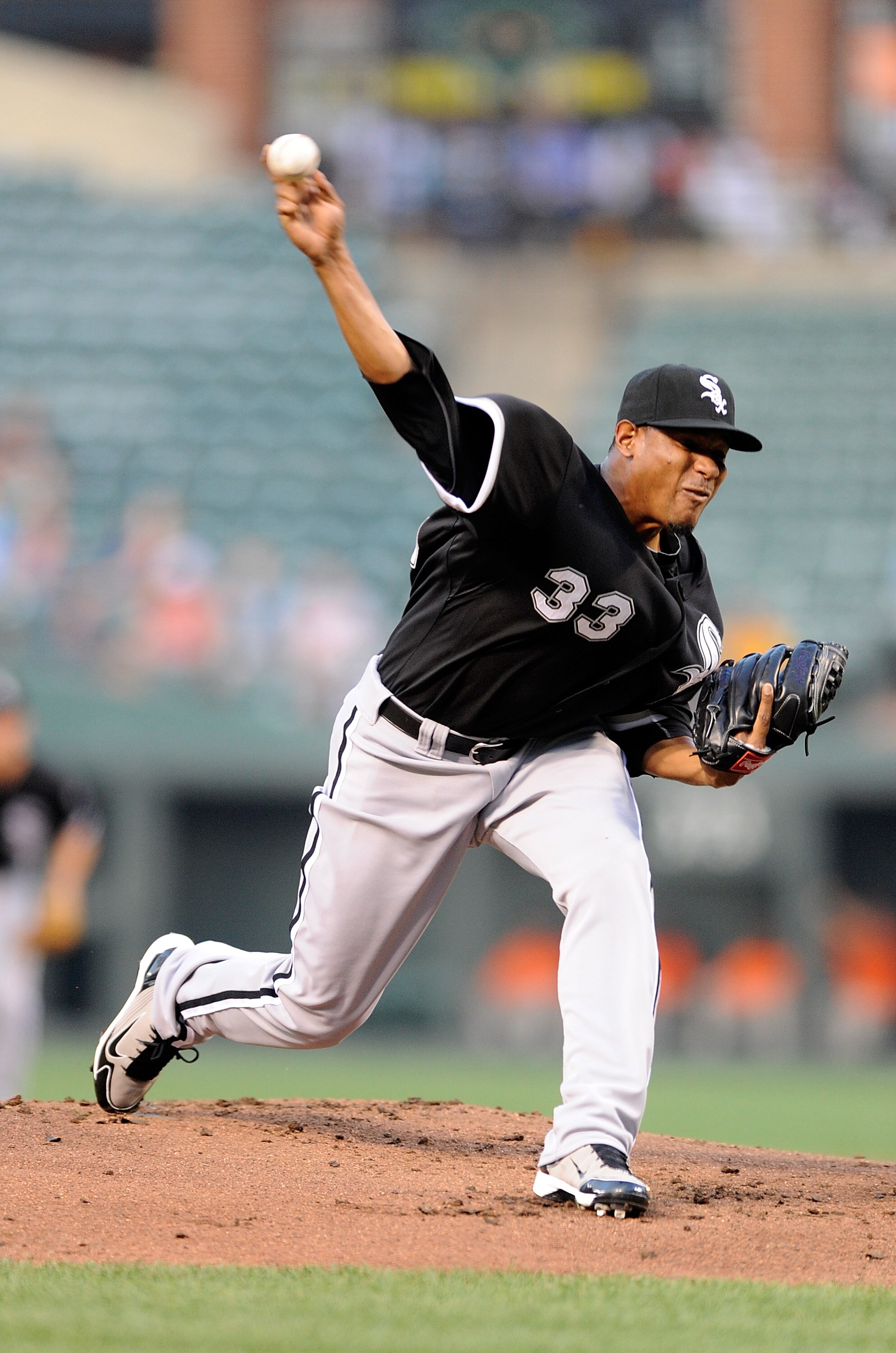 BALTIMORE - AUGUST 09:  Edwin Jackson #33 of the Chicago White Sox pitches against the Baltimore Orioles at Camden Yards on August 9, 2010 in Baltimore, Maryland.  (Photo by Greg Fiume/Getty Images)