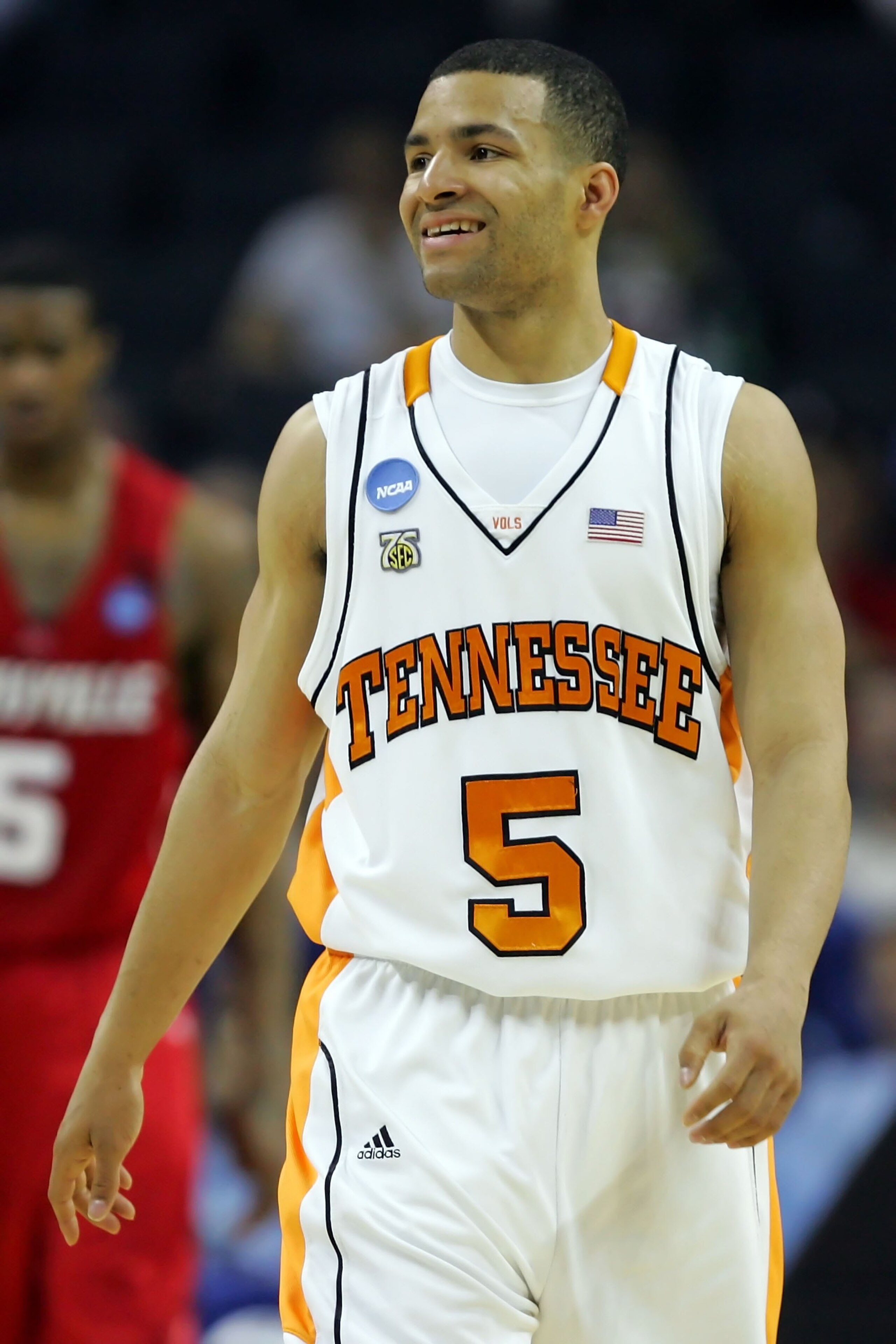 CHARLOTTE, NC - MARCH 27:  Chris Lofton #5 of the Tennessee Volunteers smiles against the Louisville Cardinals during the 2008 NCAA Men's East Regional Semifinal at Bobcats Arena on March 27, 2008 in Charlotte, North Carolina. The Cardinals defeated the V
