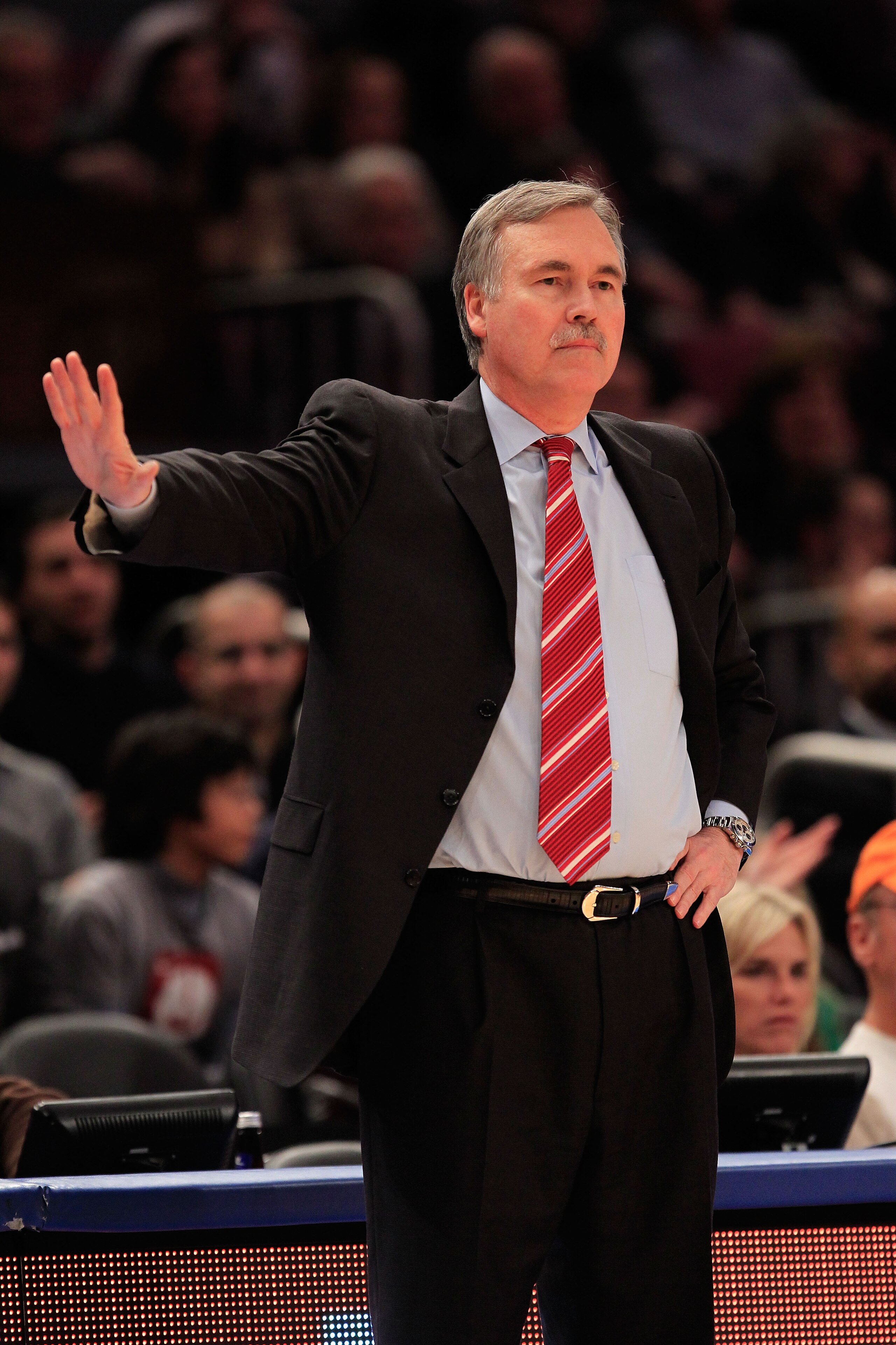NEW YORK, NY - FEBRUARY 09:  Head coach Mike D'Antoni of the New York Knicks gestures from the sideline during the game against the Los Angeles Clippers at Madison Square Garden on February 9, 2011 in New York City. NOTE TO USER: User expressly acknowledg