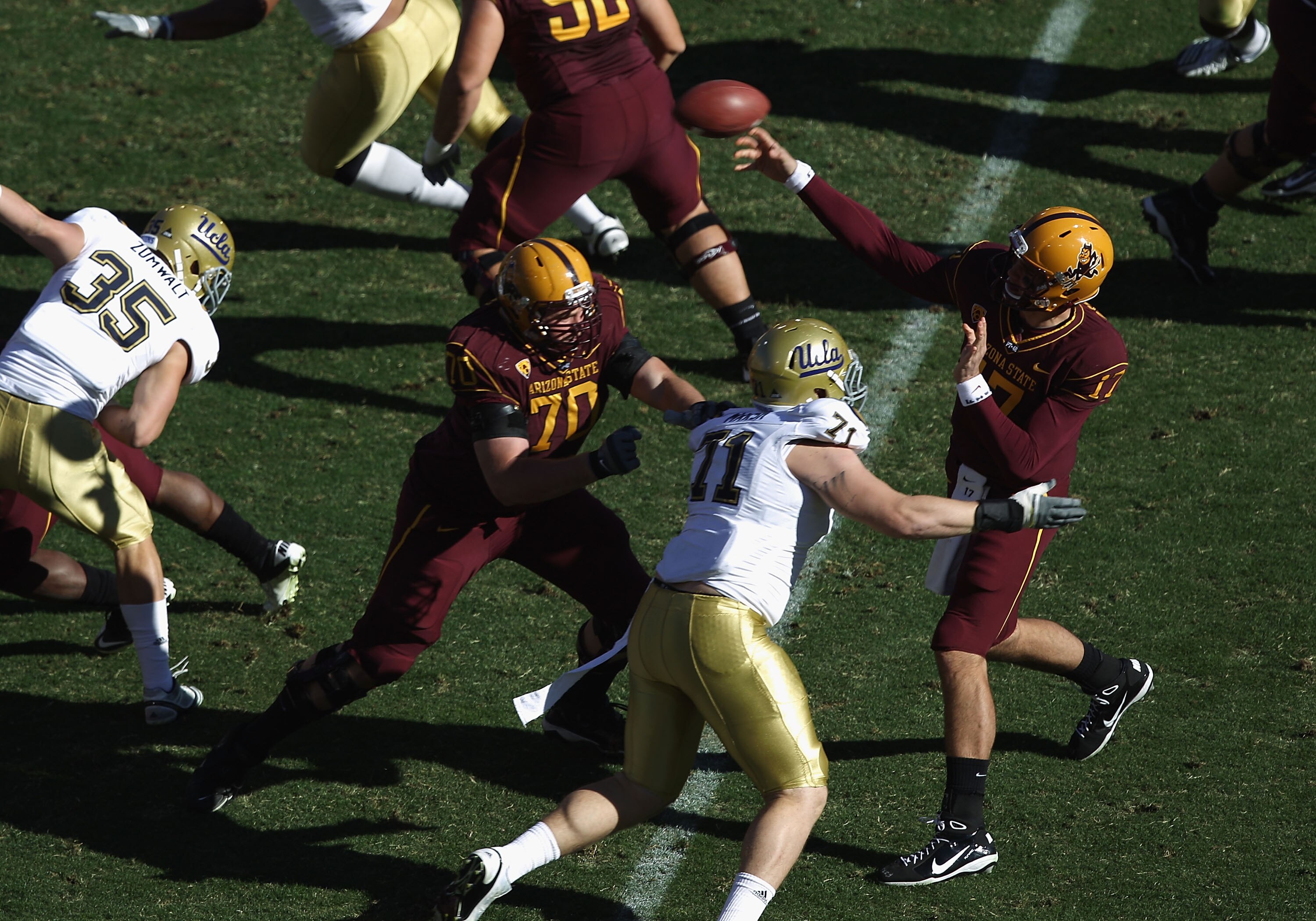 TEMPE, AZ - NOVEMBER 26:  Quarterback Brock Osweiler #17 of the Arizona State Sun Devils throws a pass against the UCLA Bruins during the college football game at Sun Devil Stadium on November 26, 2010 in Tempe, Arizona.  (Photo by Christian Petersen/Gett