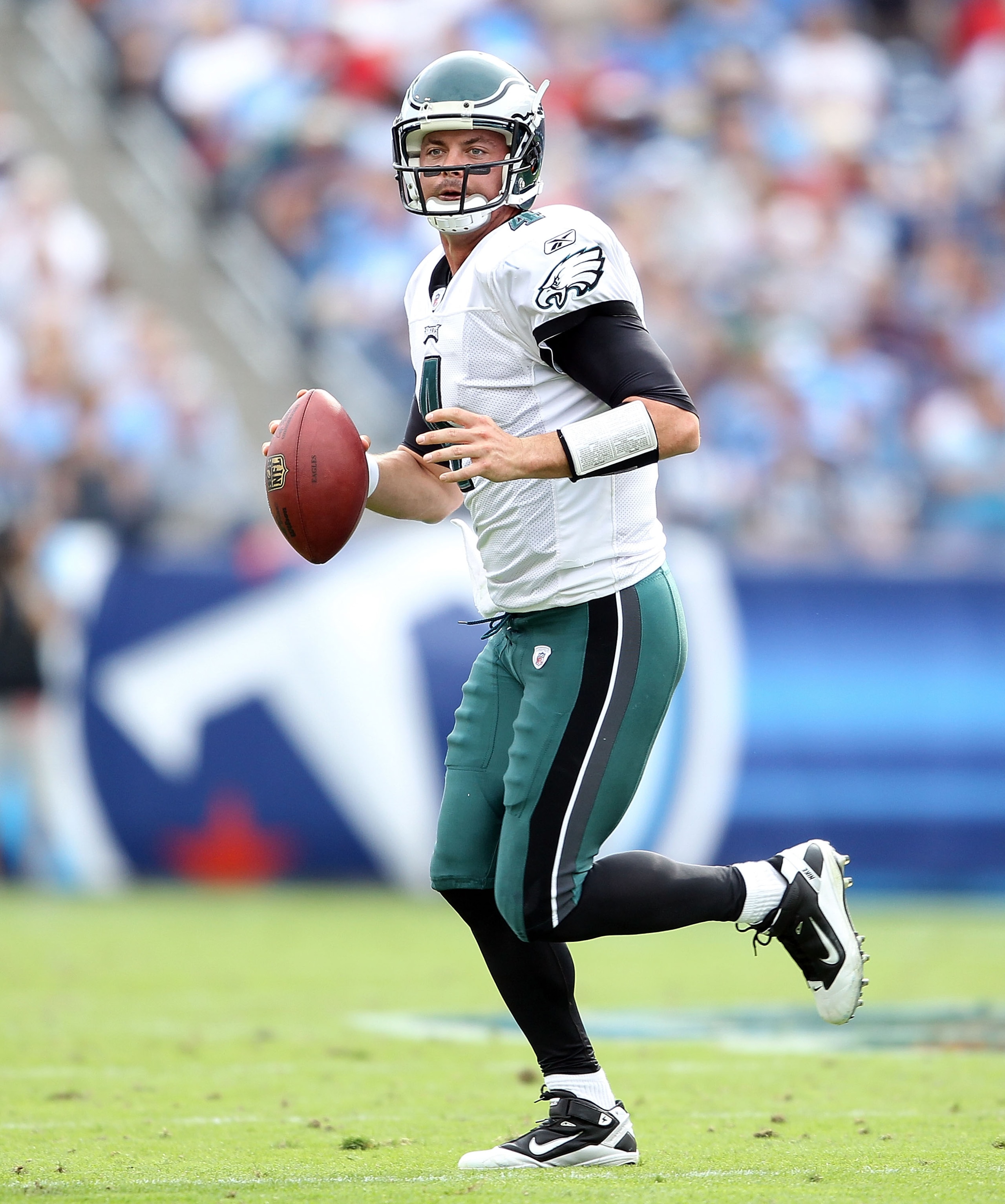 NASHVILLE, TN - OCTOBER 24: Kevin Kolb #4 of the Philadelphia Eagles runs with the ball during the NFL game against the Tennessee Titans at LP Field on October 24, 2010 in Nashville, Tennessee. (Photo by Andy Lyons/Getty Images) NASHVILLE, TN - OCTOBER 24: Kevin Kolb #4 of the Philadelphia Eagles runs with the ball during the NFL game against the Tennessee Titans at LP Field on October 24, 2010 in Nashville, Tennessee. (Photo by Andy Lyons/Getty Images)