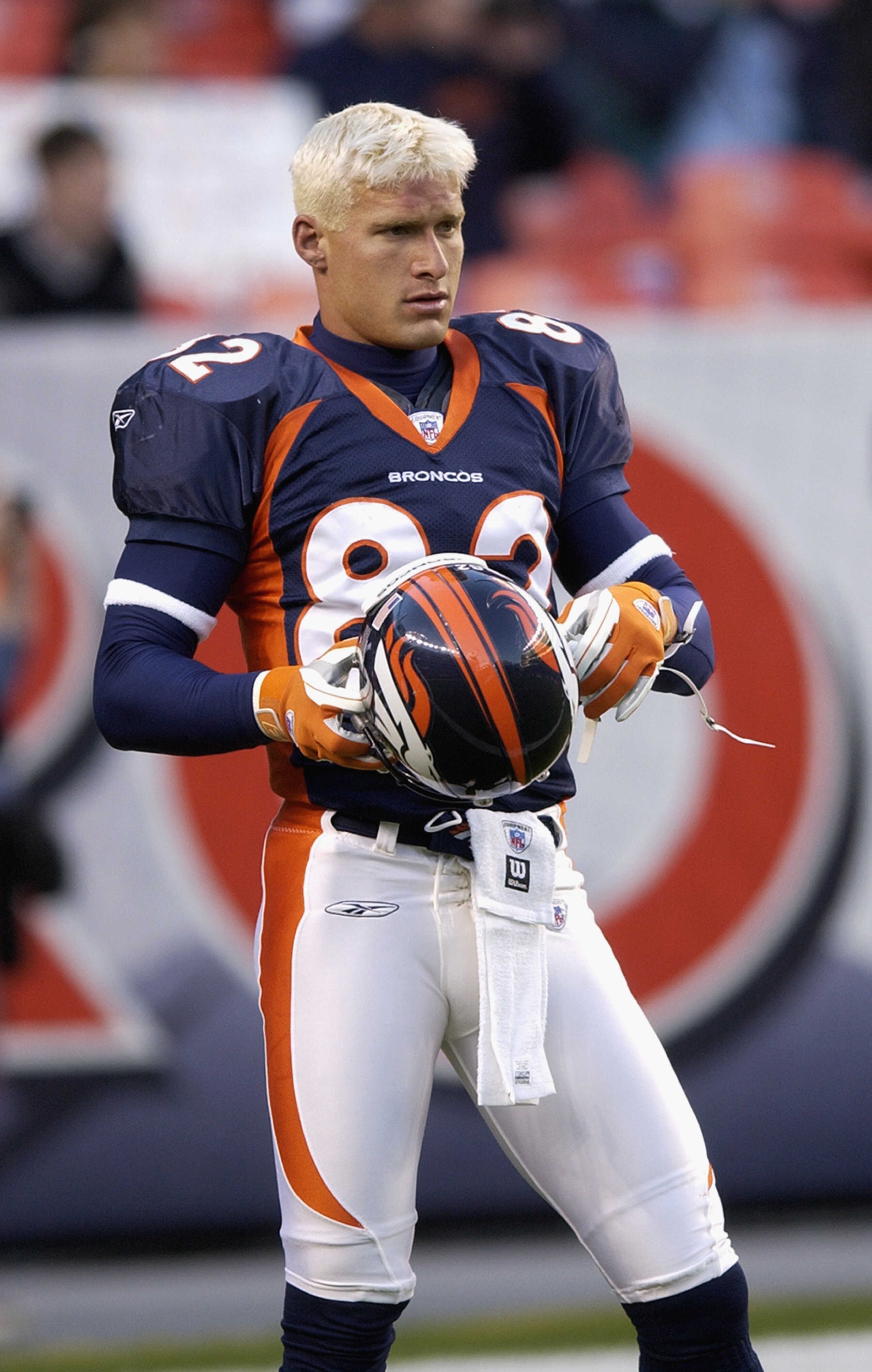 DENVER - OCTOBER 13:  Kevin Kasper #82 of the Denver Broncos prepares to take on the Miami Dophins on October 13, 2002 at INVESCO Field at Mile High in Denver, Colorado. The Dolphins defeated the Broncos 24-22. (Photo by Josh Merwin/Getty Images)