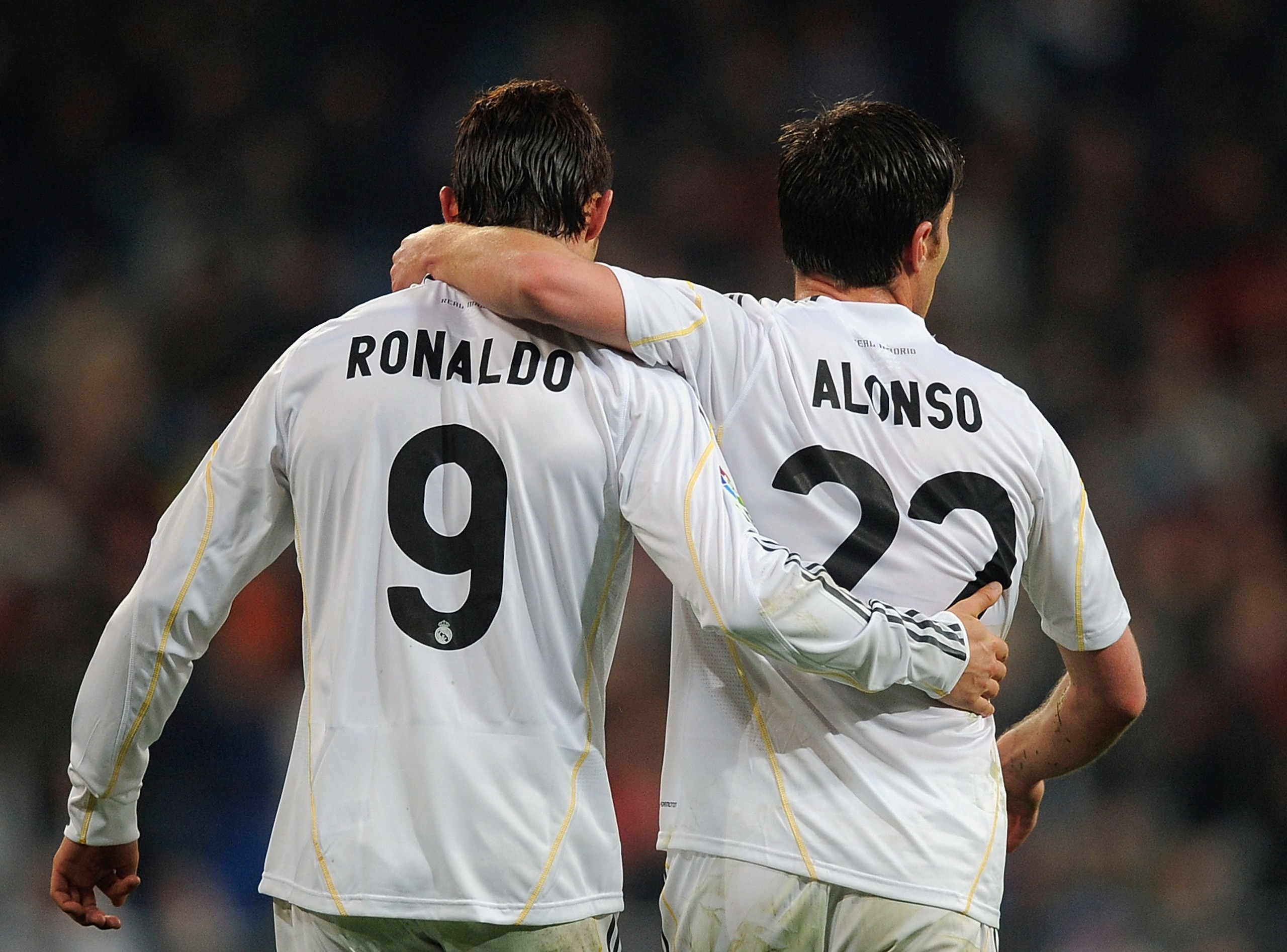 MADRID, SPAIN - FEBRUARY 21: Xabi Alonso of Real Madrid is congratulated by Cristiano Ronaldo after he scored from the penalty spot during the La Liga match between Real Madrid and Villarreal at Estadio Santiago Bernabeu on February 21, 2010 in Madrid, Sp