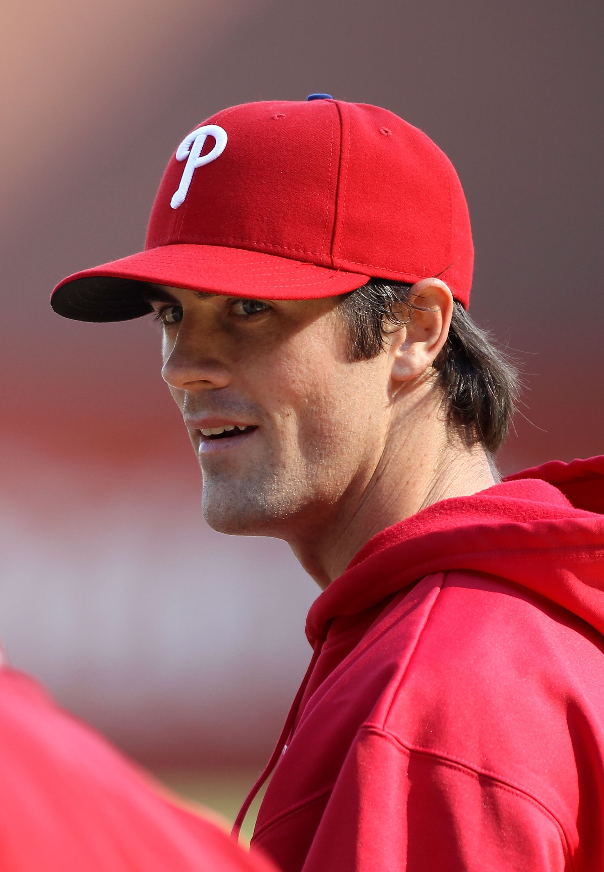 SAN FRANCISCO - OCTOBER 18:  Game three starter Cole Hamels #35 of the Philadephia Philles takes batting practice during a workout session for the NLCS at AT&T Park on October 18, 2010 in San Francisco, California.  (Photo by Ezra Shaw/Getty Images)