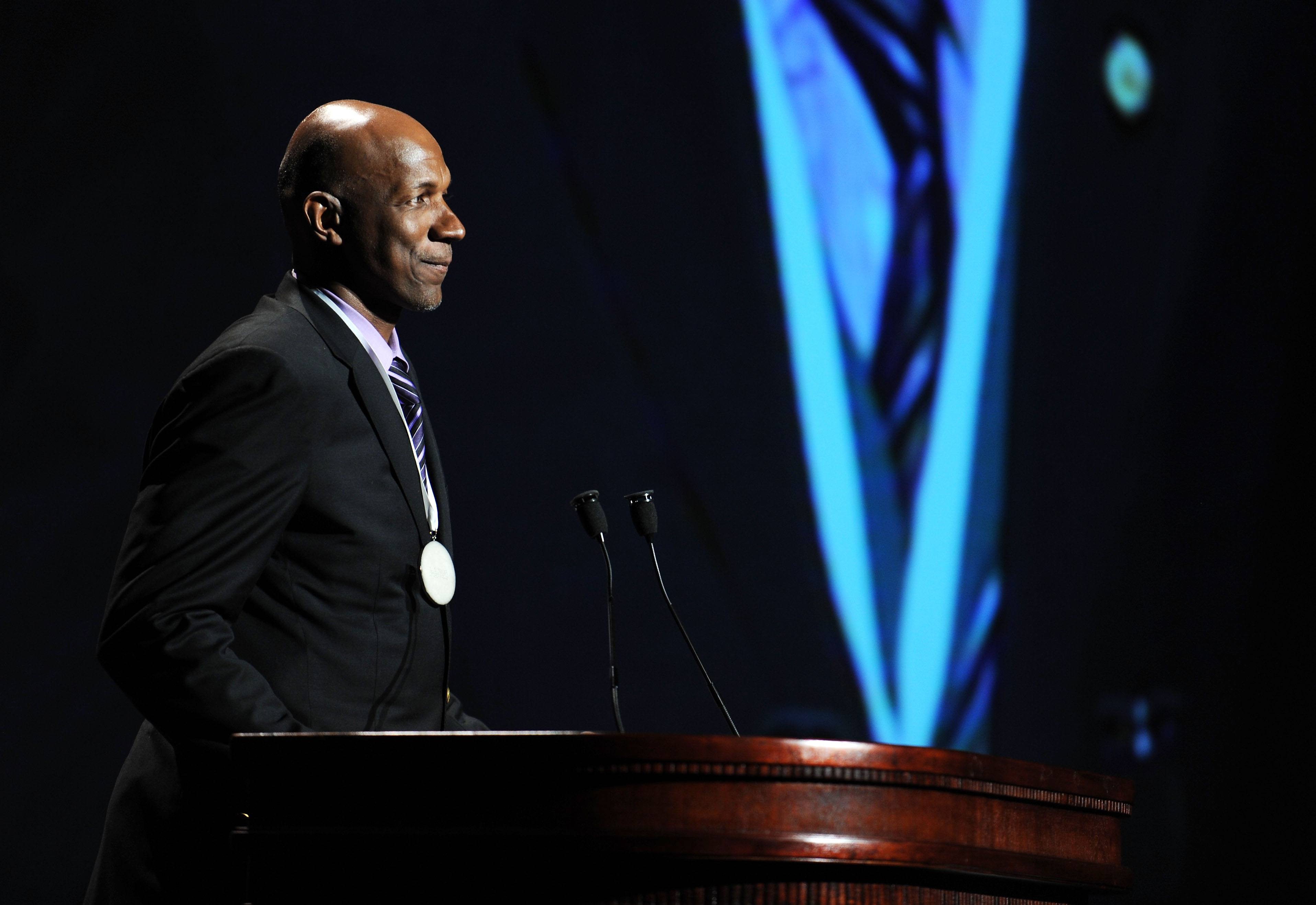NEW YORK - OCTOBER 06:  Honoree Clyde Drexler speaks at The 24th Annual Great Sports Legends Dinner benefiting The Buoniconti Fund to Cure Paralysis (national fundraising arm of The Miami Project to Cure Paralysis) at The Waldorf=Astoria on October 6, 200