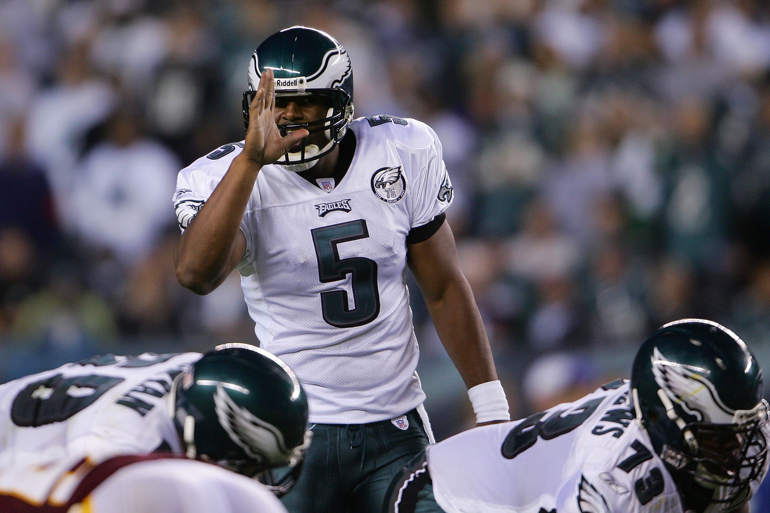 PHILADELPHIA - SEPTEMBER 17:  Quarterback Donovan McNabb #5 of the Philadelphia Eagle calls an audible against the Washington Redskins at Lincoln Financial Field on September 17, 2007  in Philadelphia, Pennsylvania.  (Photo by Chris McGrath/Getty Images)