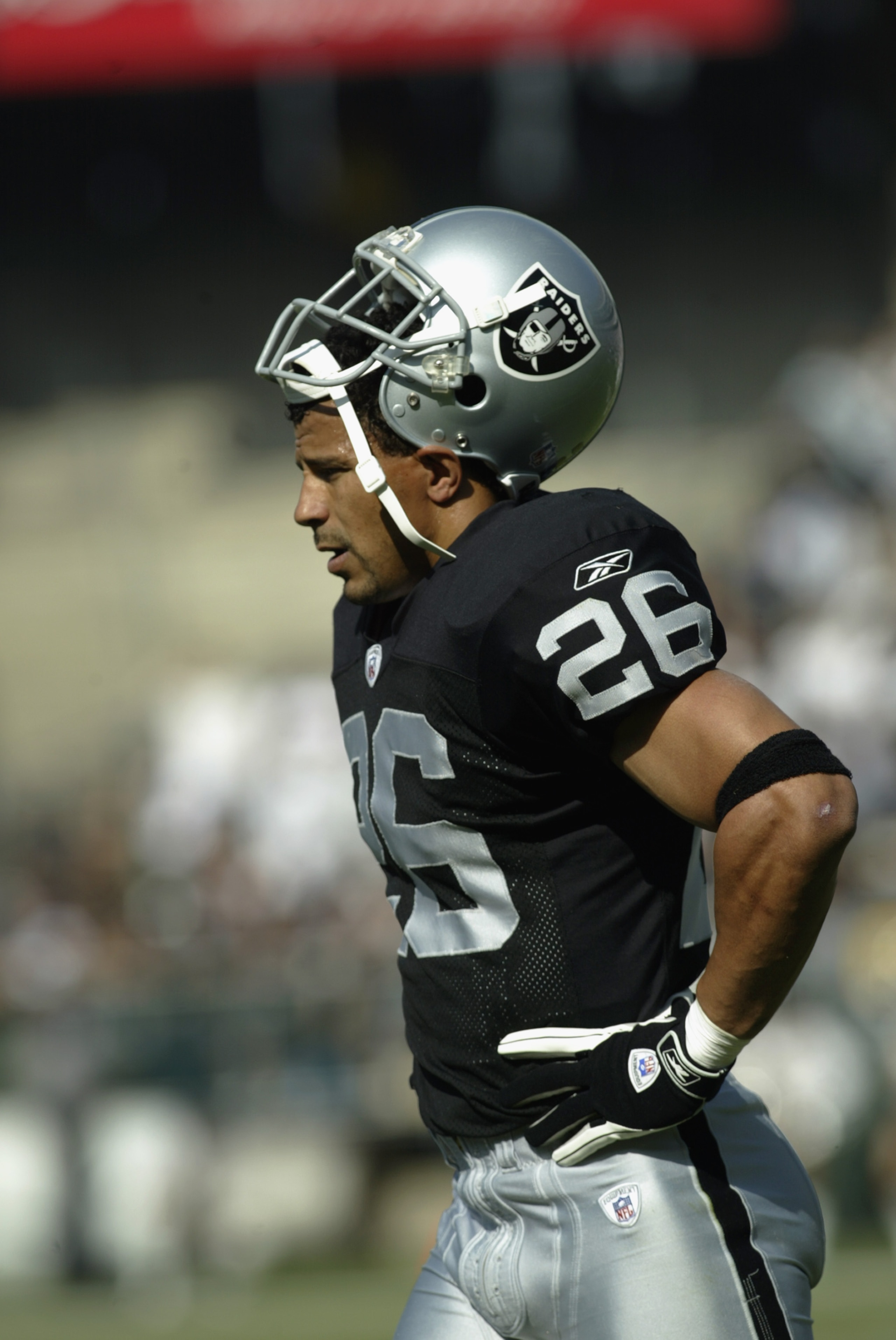 OAKLAND, CA - OCTOBER 20: Rod Woodson #26 of the Oakland Raiders catches his breath on the field during the game against the San Diego Chargers on October 20, 2002 at Network Associates Coliseum in Oakland, California. The Chargers won 27-21 in overtime OAKLAND, CA - OCTOBER 20: Rod Woodson #26 of the Oakland Raiders catches his breath on the field during the game against the San Diego Chargers on October 20, 2002 at Network Associates Coliseum in Oakland, California. The Chargers won 27-21 in overtime